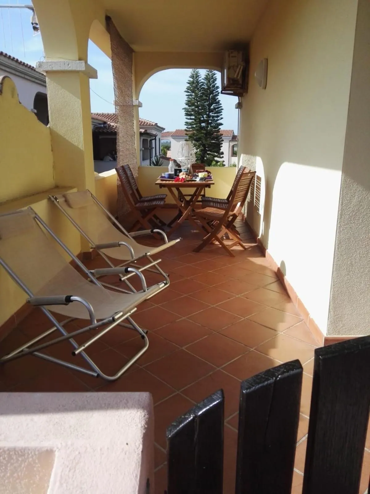 appartamento con vista piscina