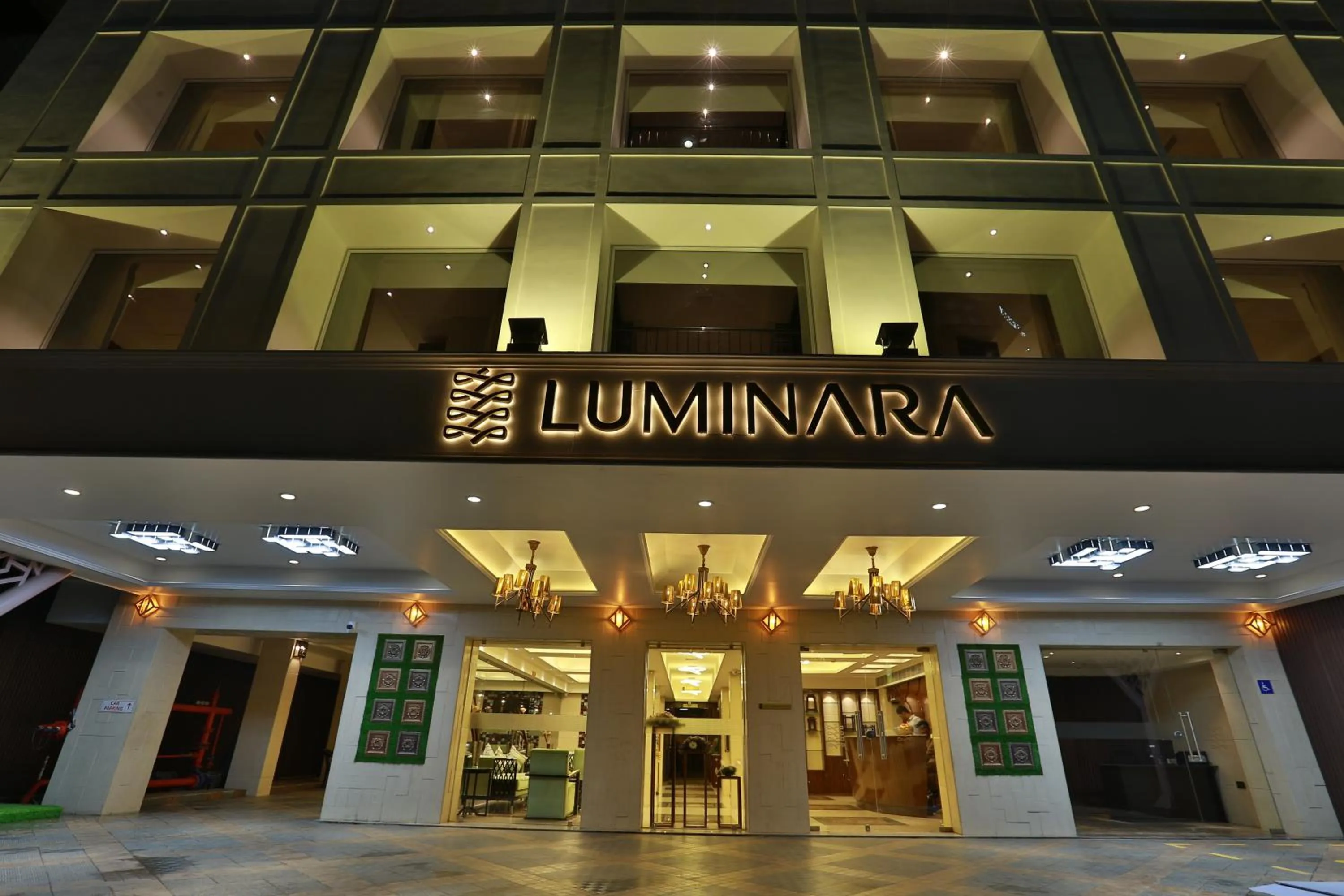 Facade/entrance in Hotel Luminara