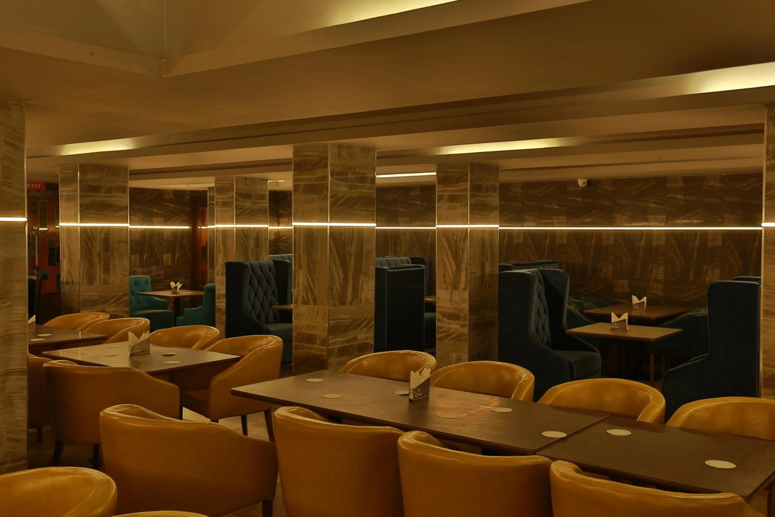 Lounge or bar in Hotel Luminara