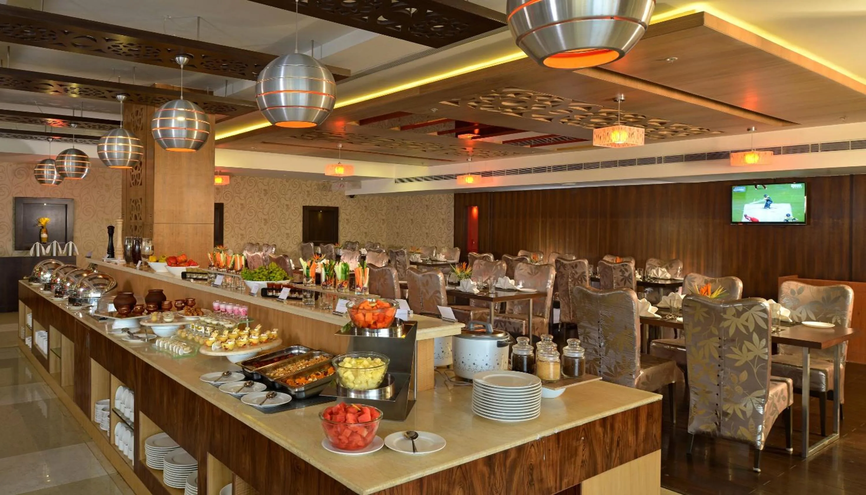 Restaurant/places to eat in Fortune Select Grand Ridge, Tirupati - Member ITC Hotels' Group