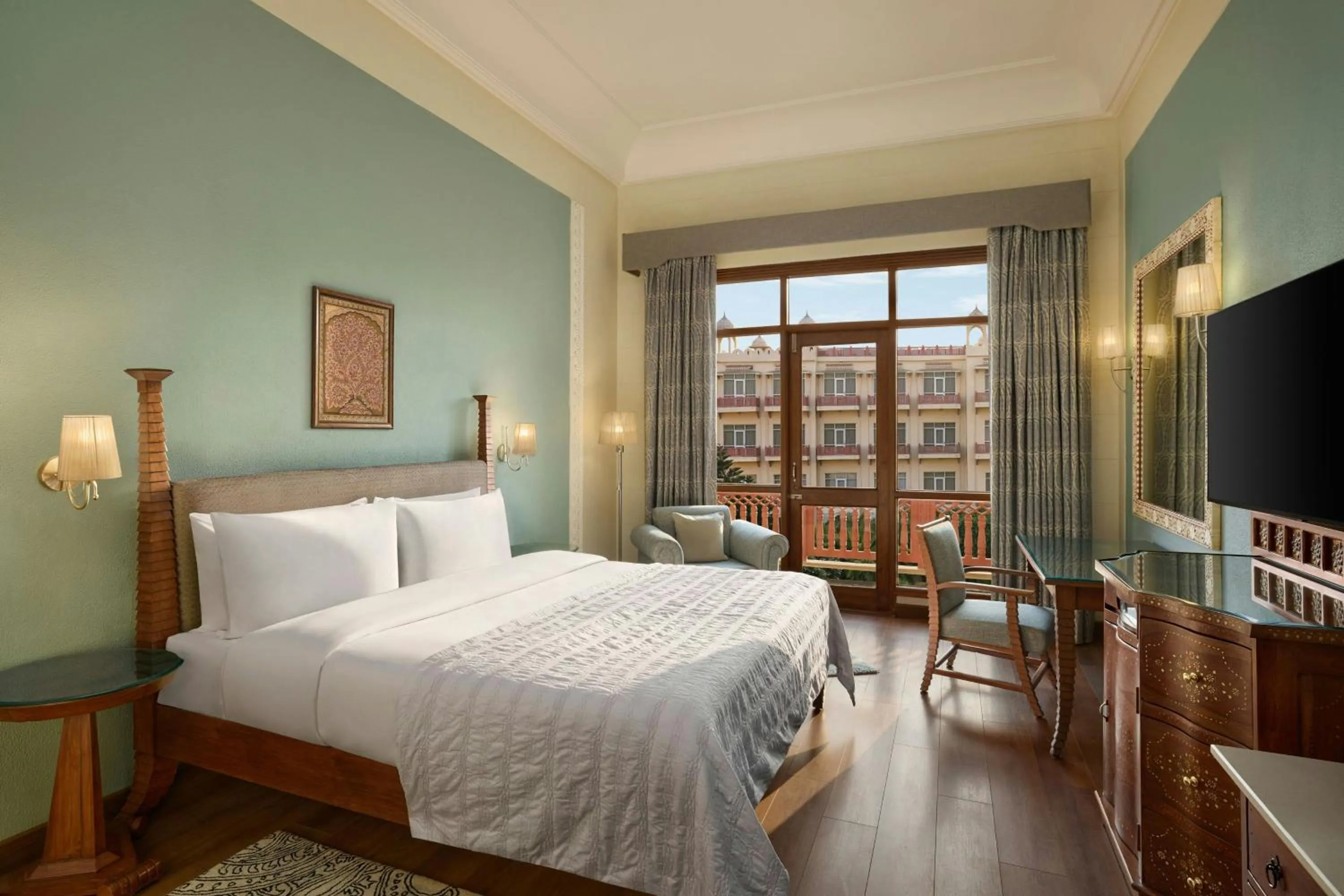 Swimming pool, Bed in Le Meridien Jaipur Resort & Spa