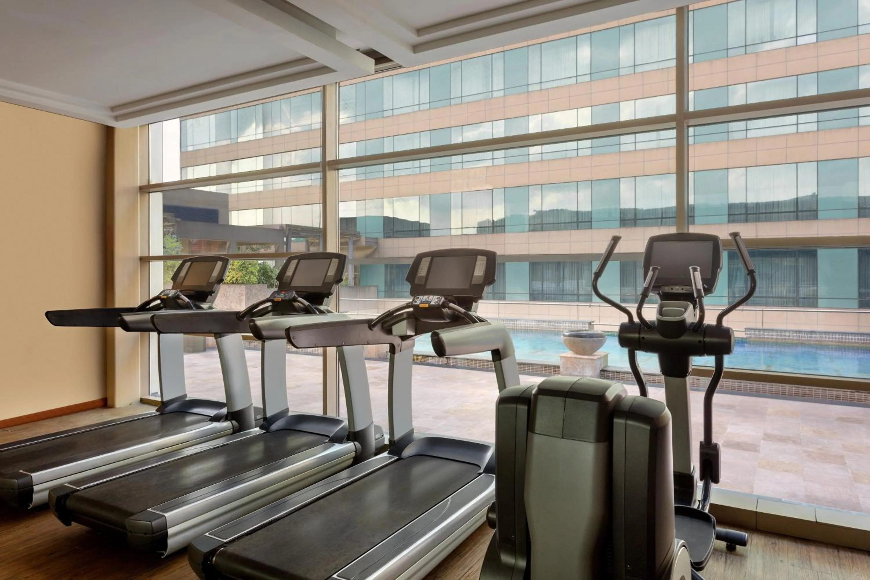 Fitness centre/facilities in The Westin Chennai Velachery