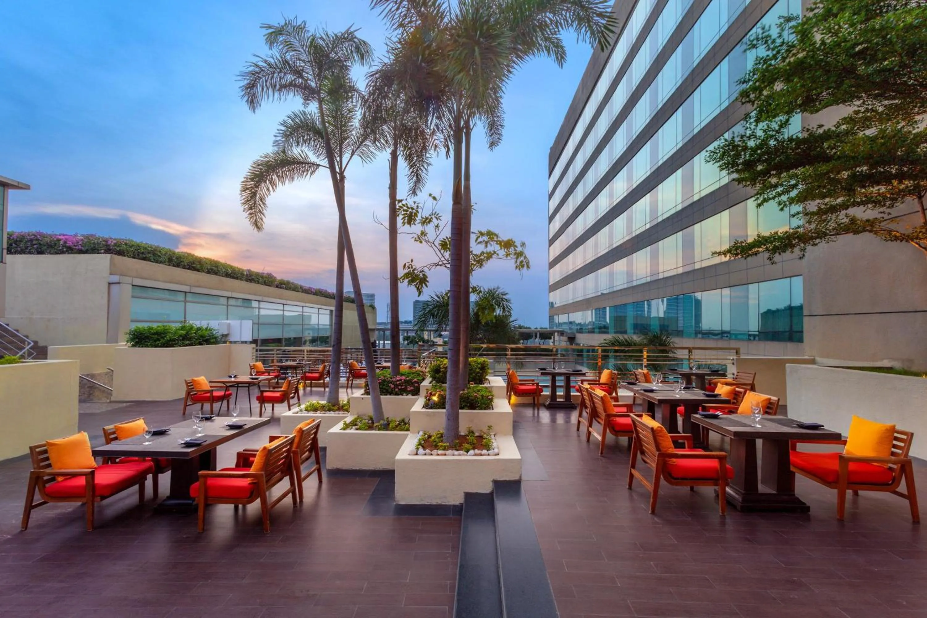 Restaurant/places to eat in The Westin Chennai Velachery