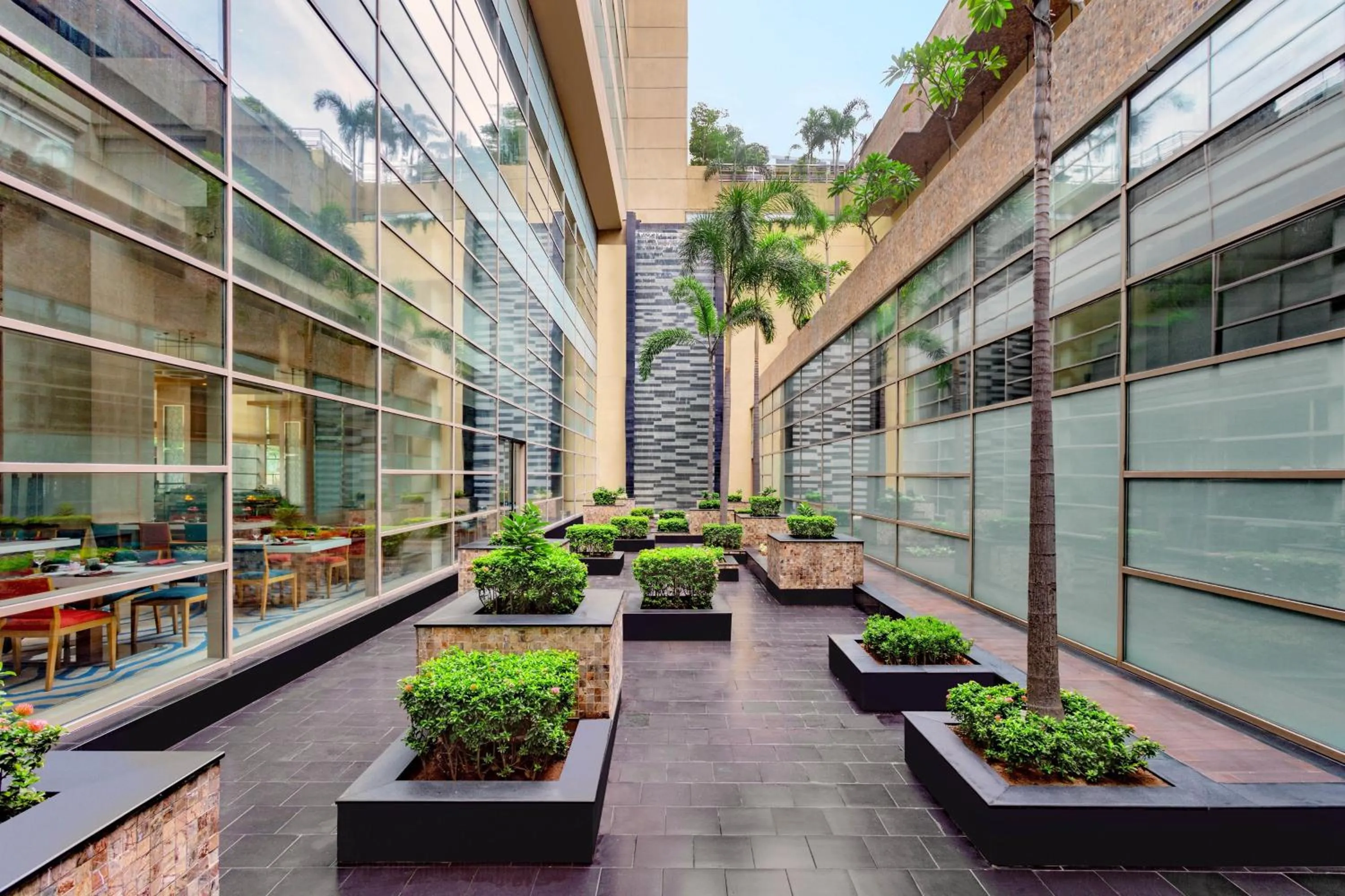 Restaurant/places to eat in The Westin Chennai Velachery