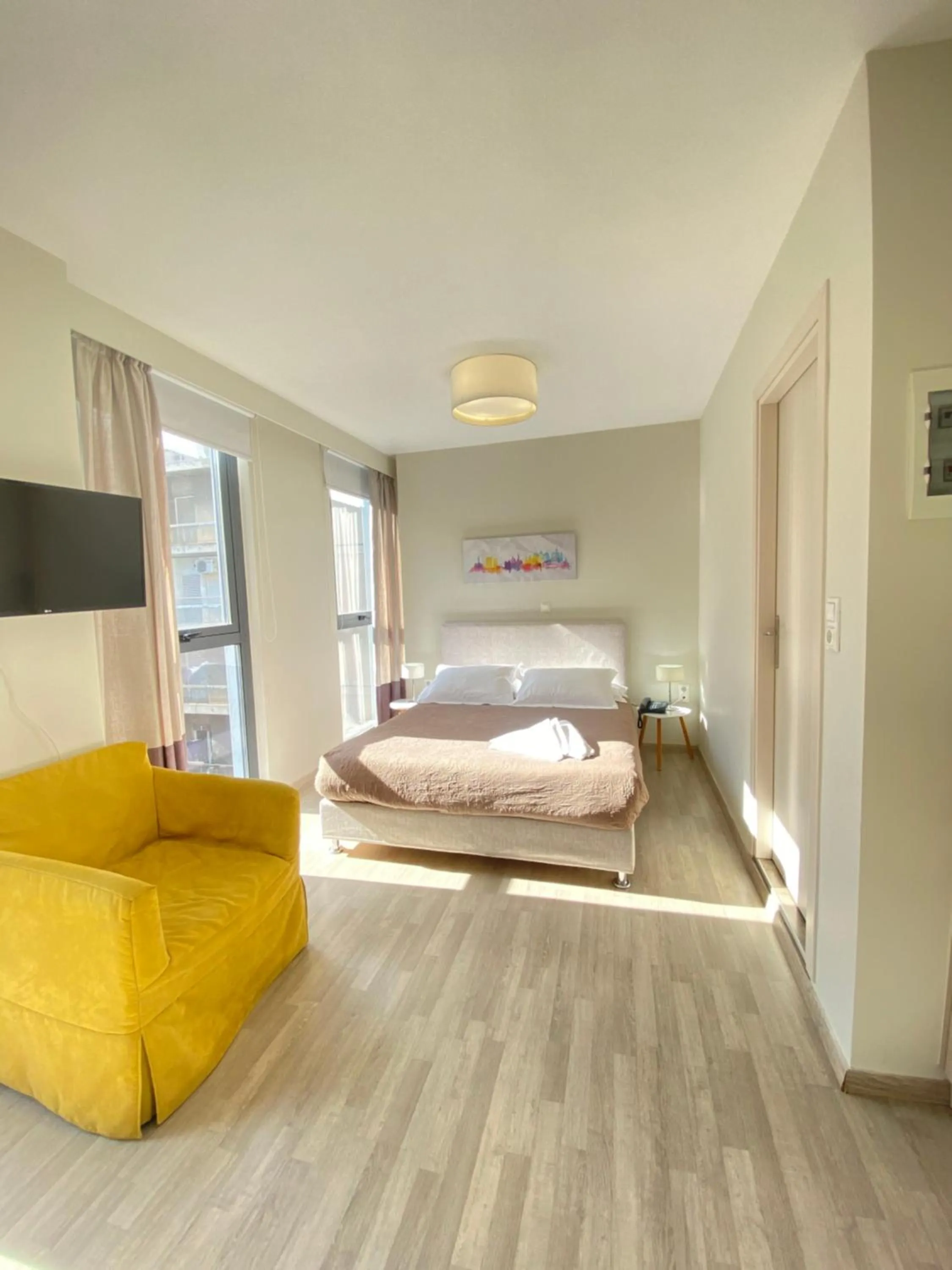 Bedroom, Bed in Tins Hotel City - Athens