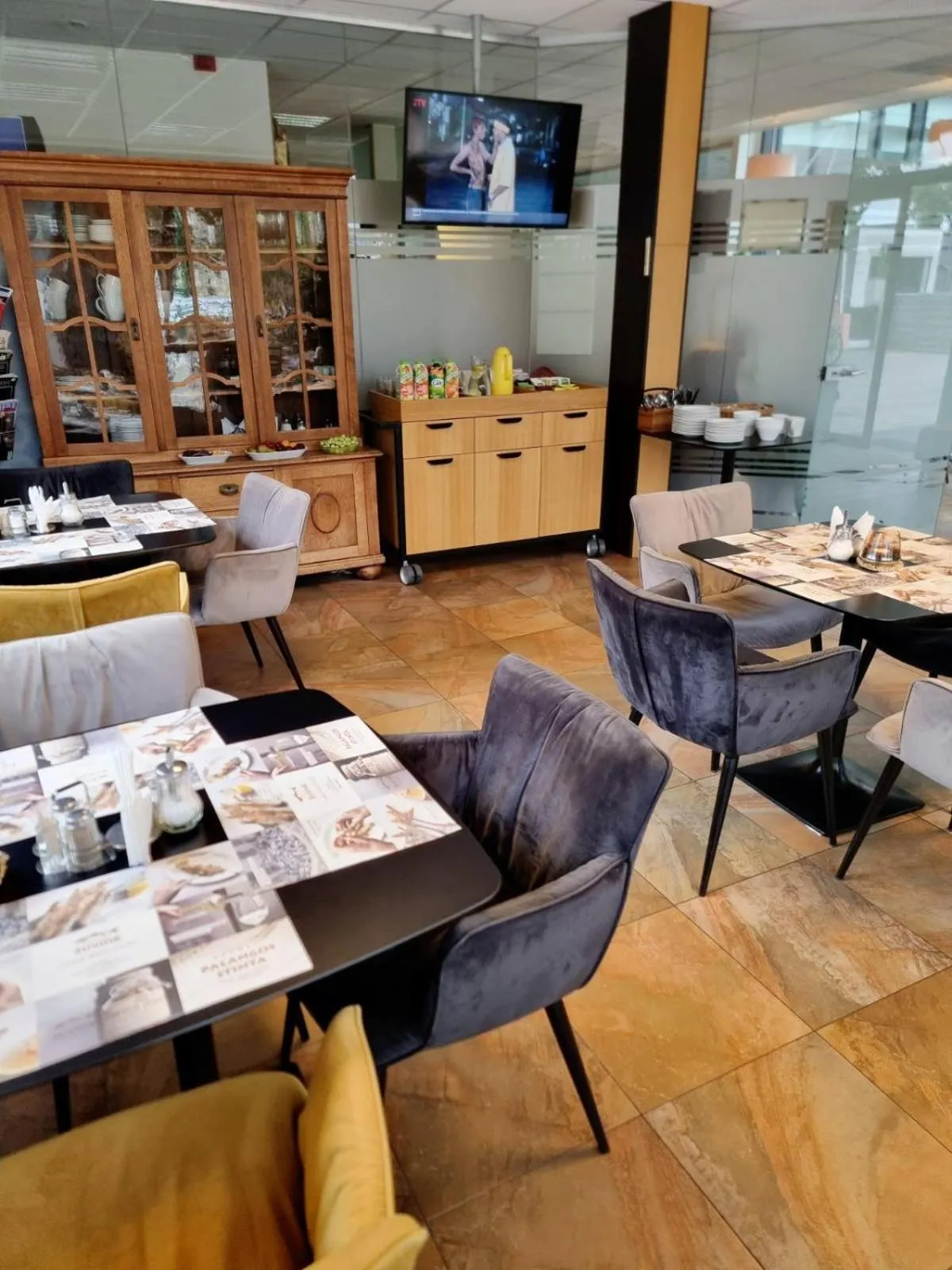 Breakfast in Info Hotel