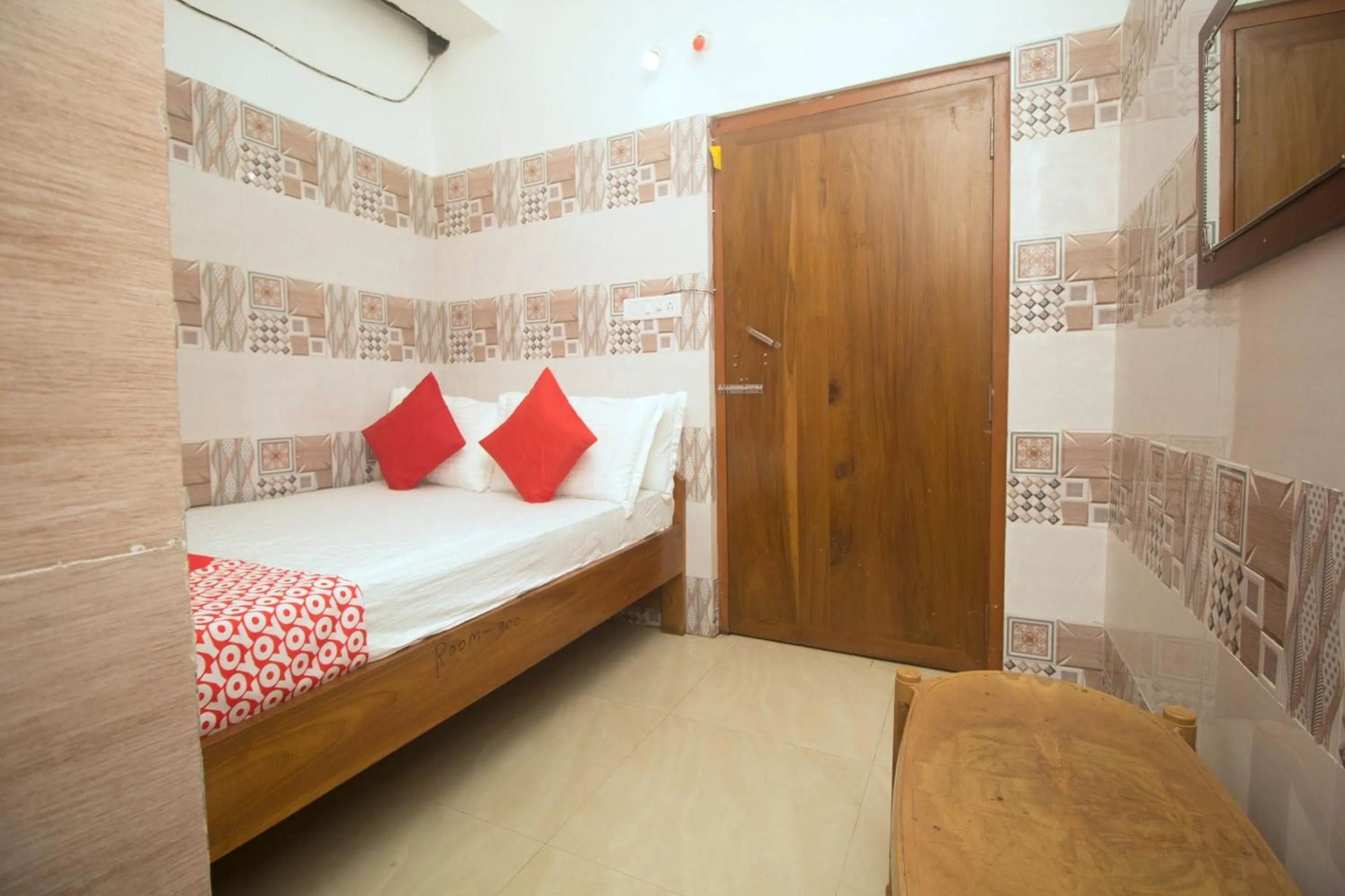 Bedroom in Super Hotel O Kshounish Residency
