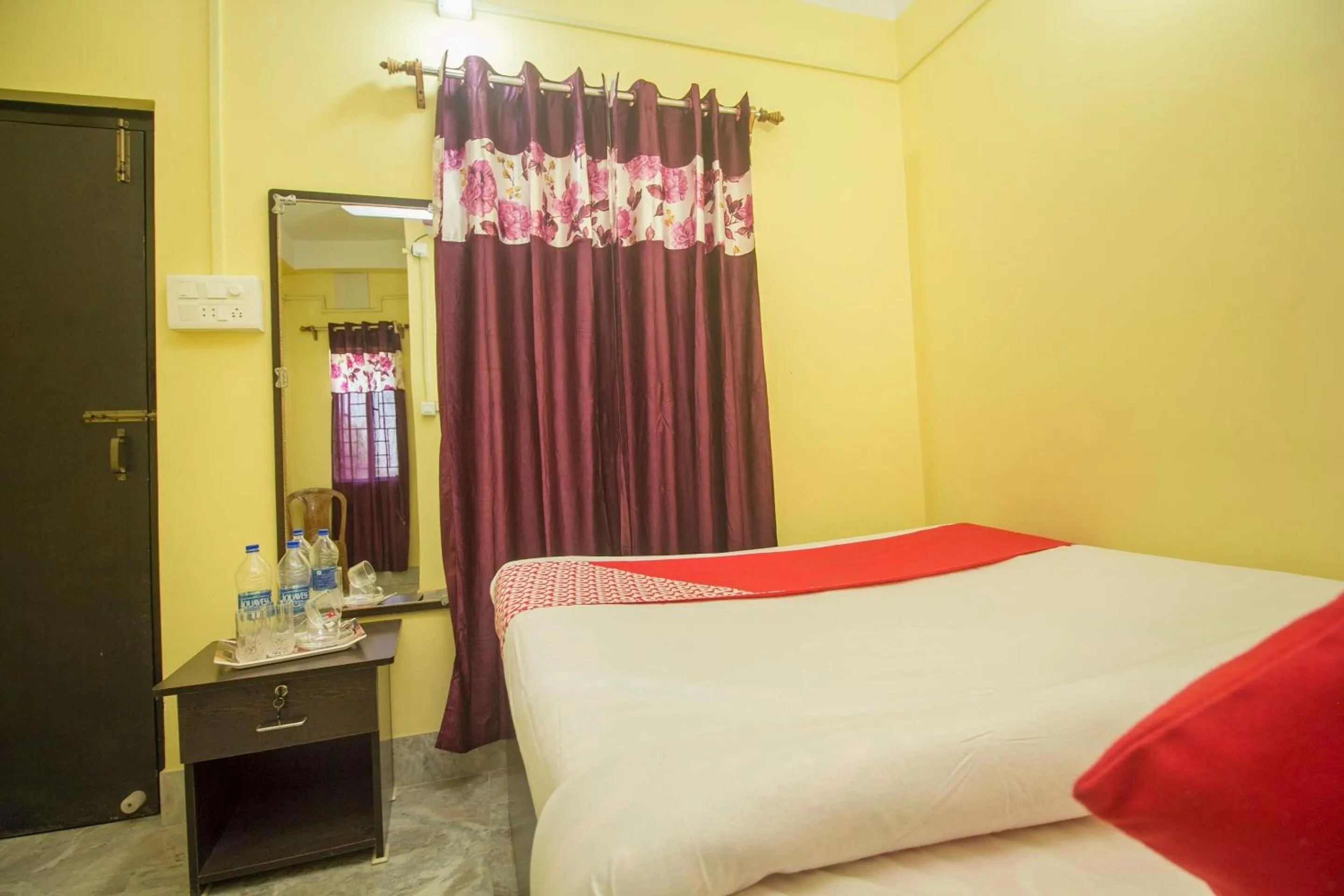 Bedroom in Super Hotel O Kshounish Residency