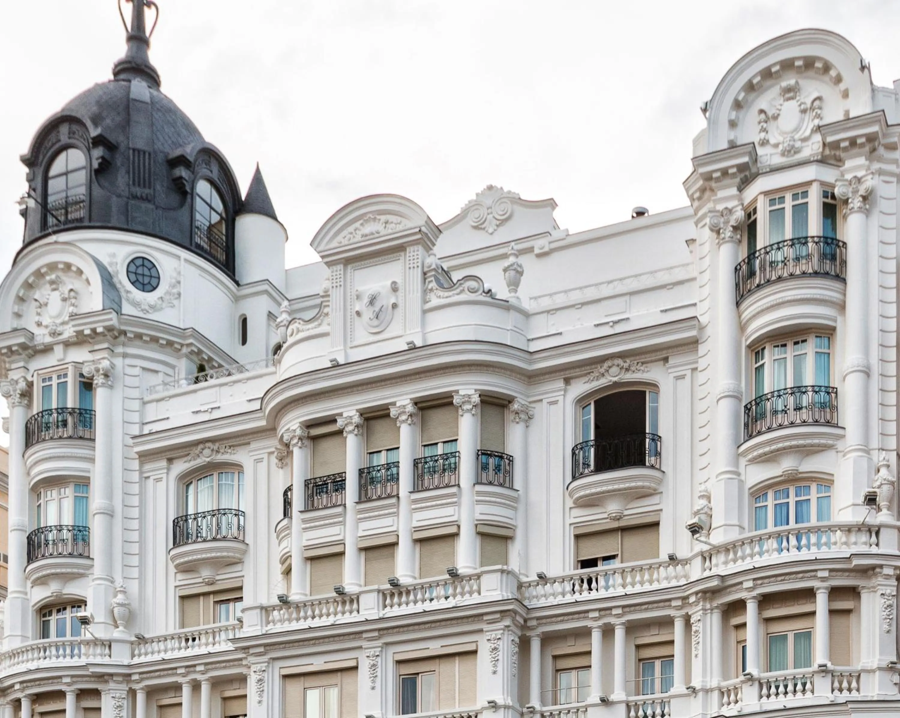 Property building in Hotel Atlántico