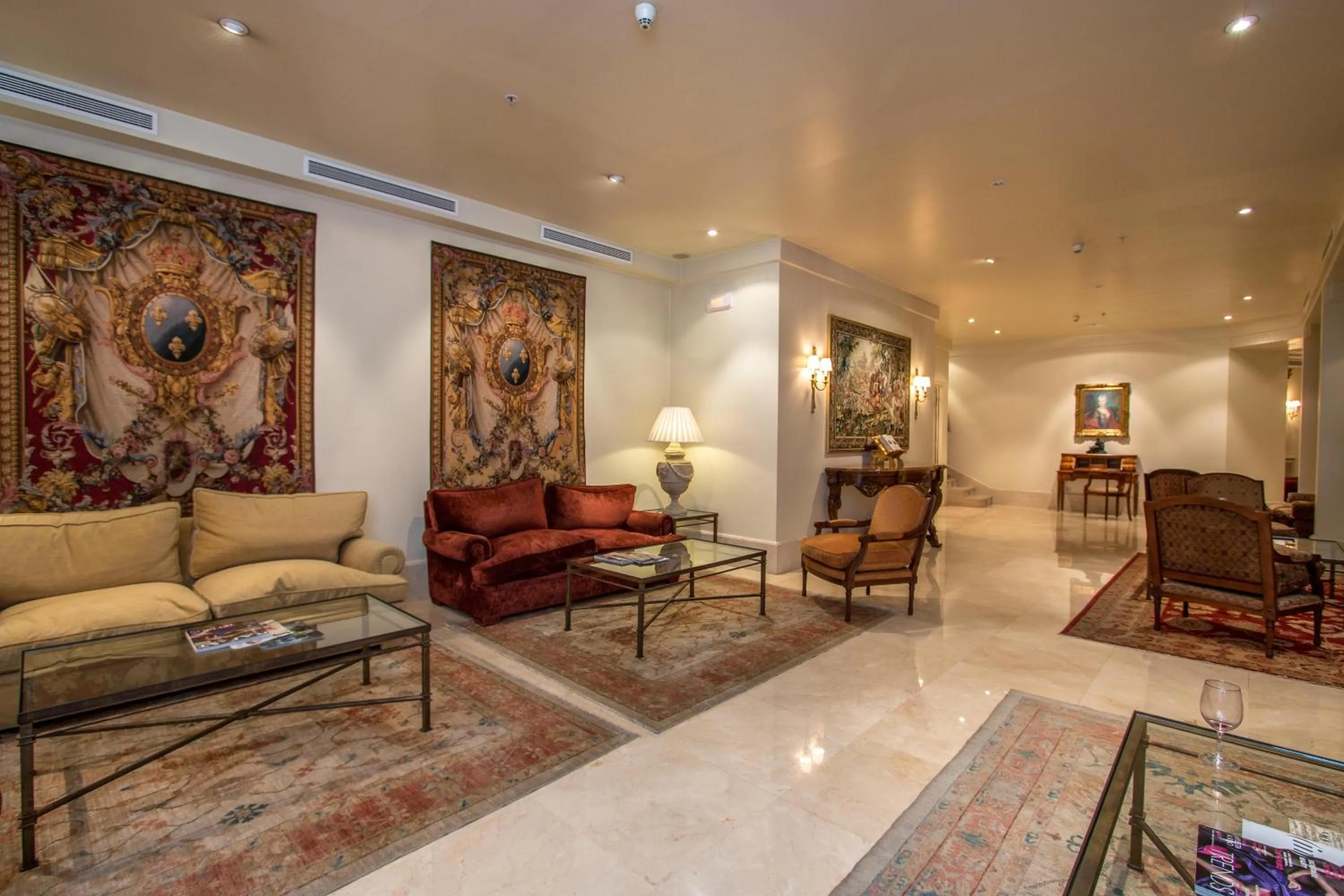 Lounge or bar in Hotel Atlántico