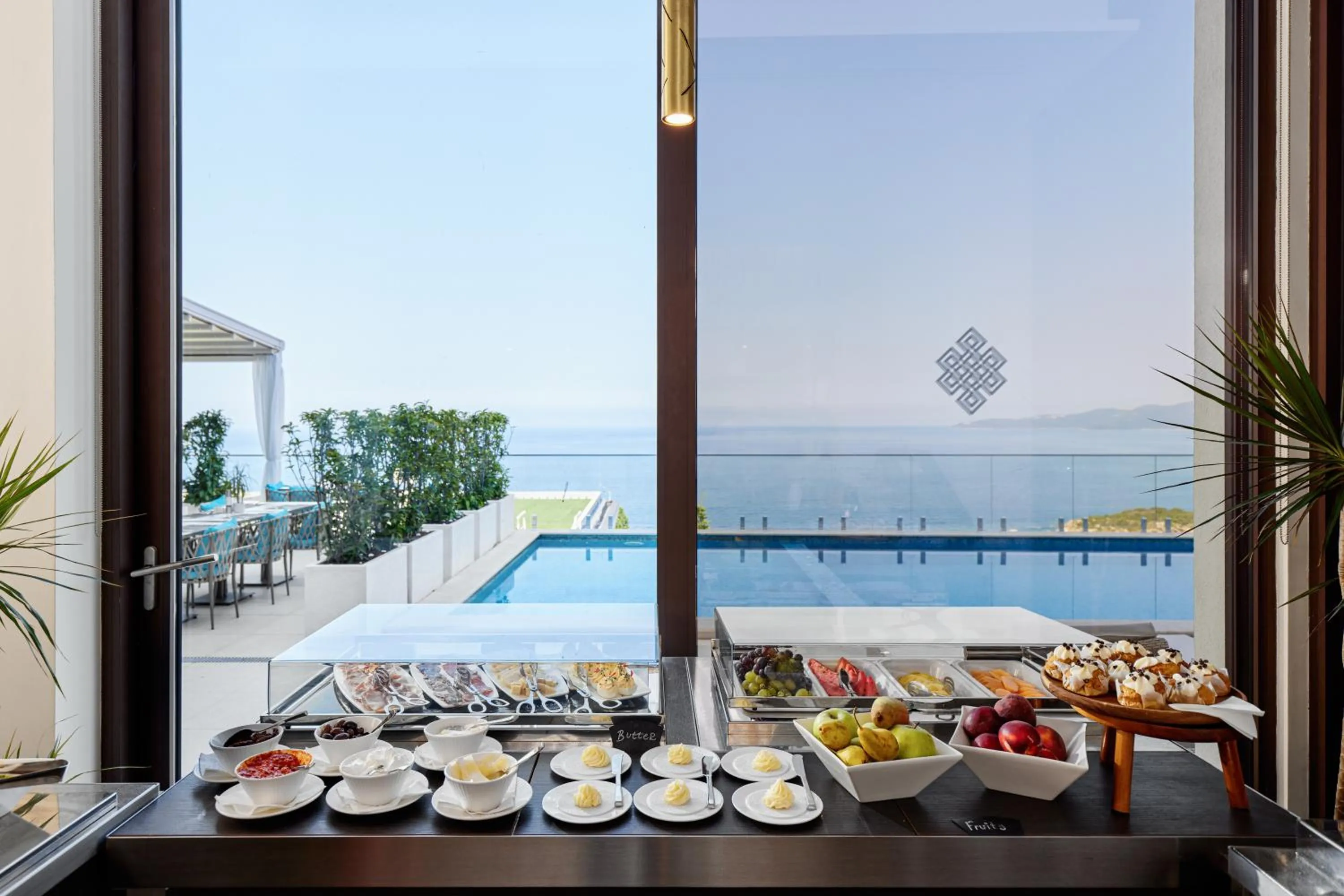 Restaurant/places to eat in ĀNANTI Resort, Residences & Beach Club - The Leading Hotels of the World