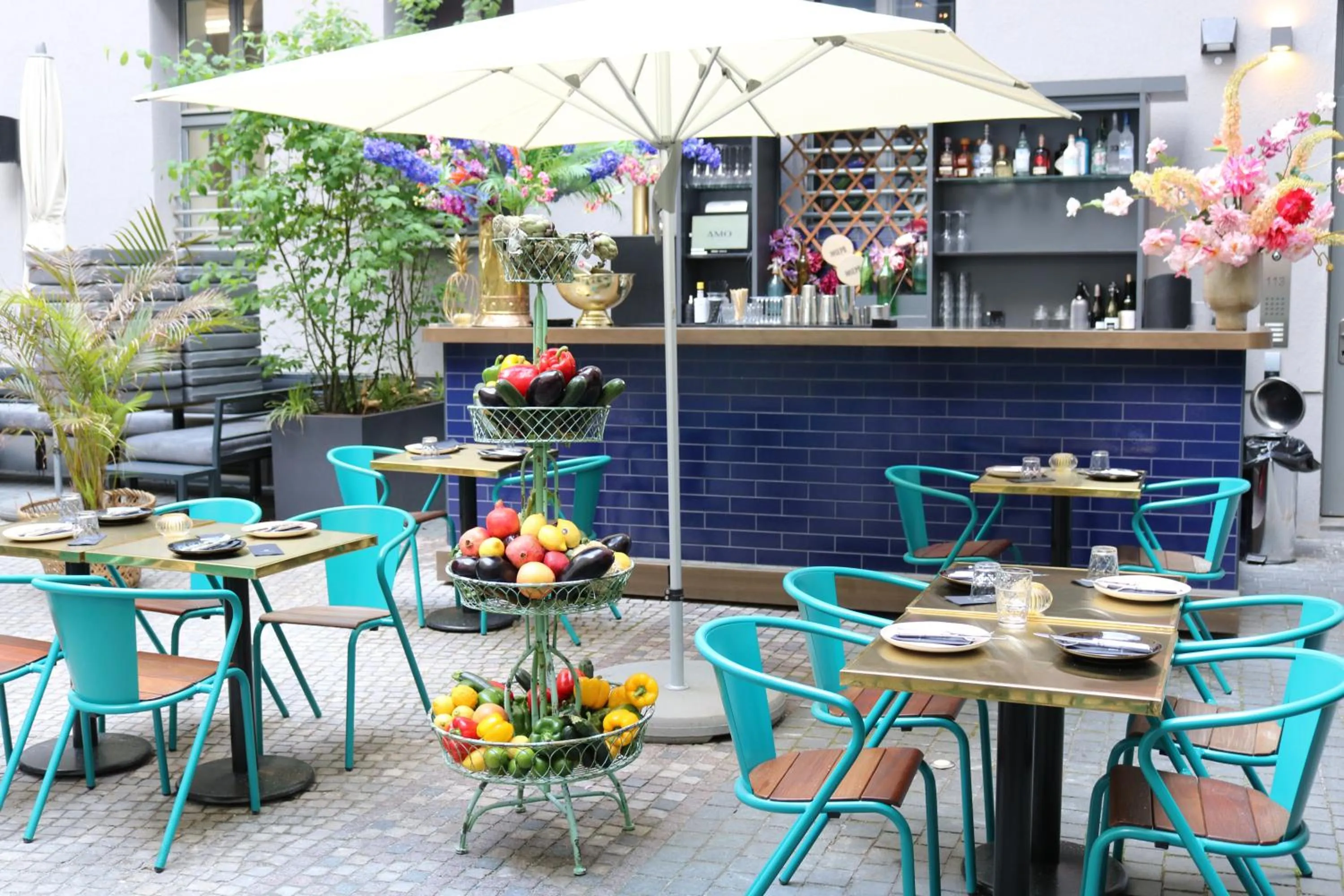 Restaurant/places to eat in Hotel AMO by AMANO Friedrichstraße