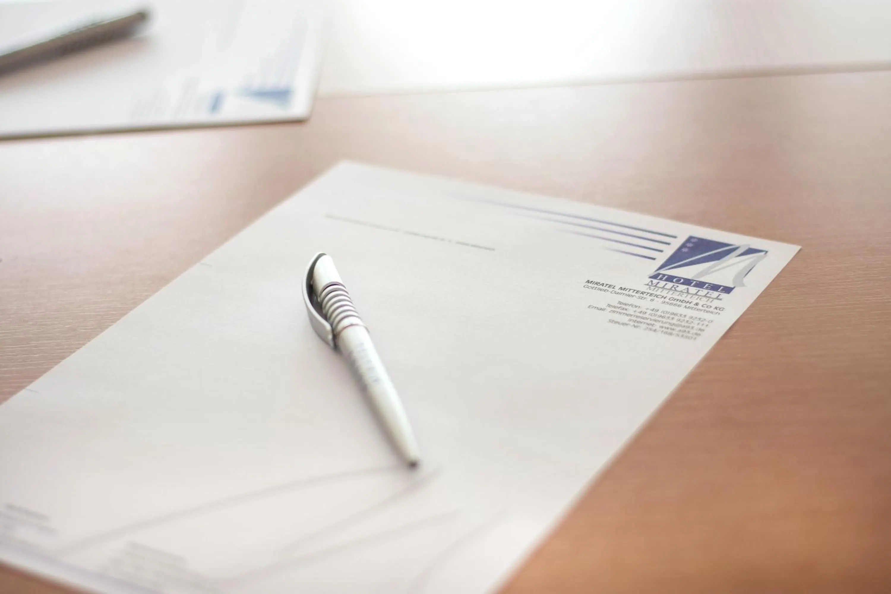 Business facilities in Miratel