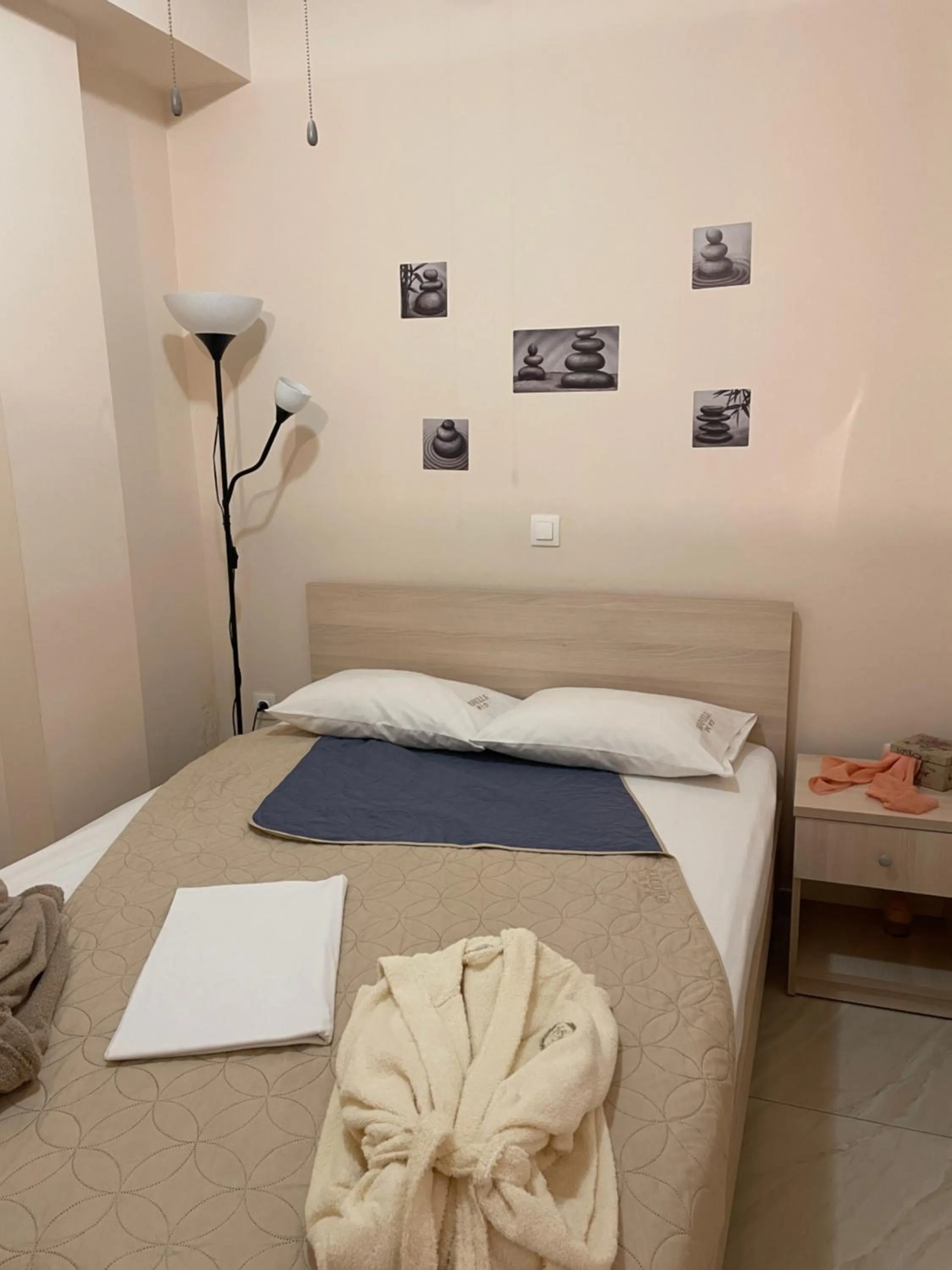 Bed in G&M Luxury Studios