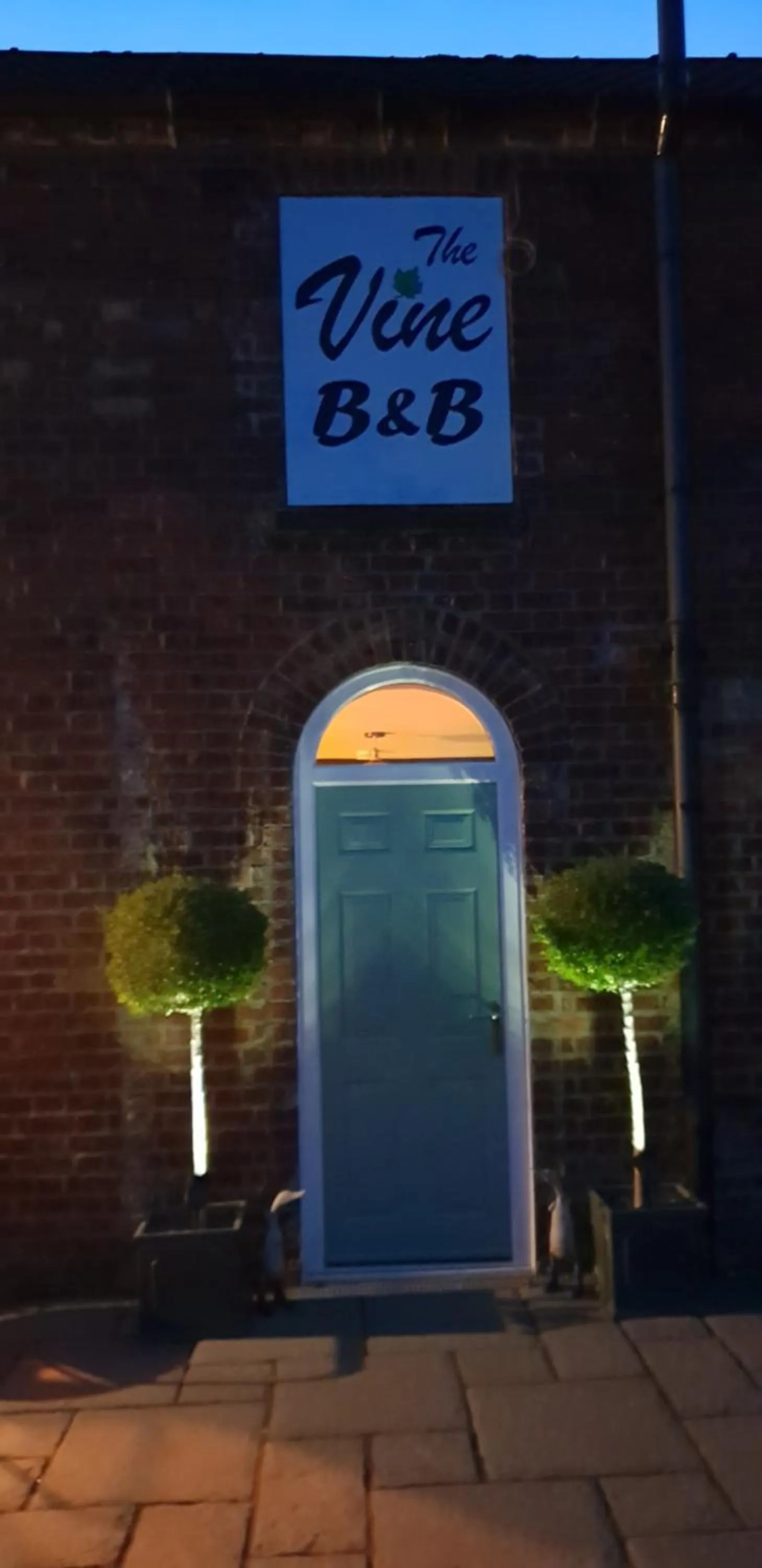 Facade/entrance in The Vine B & B