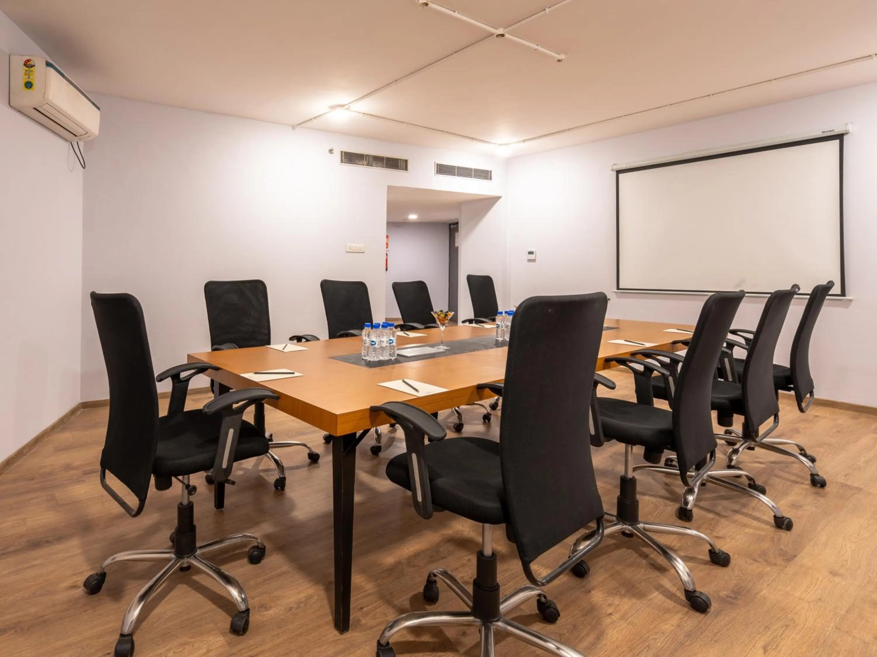 Business facilities in Sunday Hotel Chandigarh Zirakpur