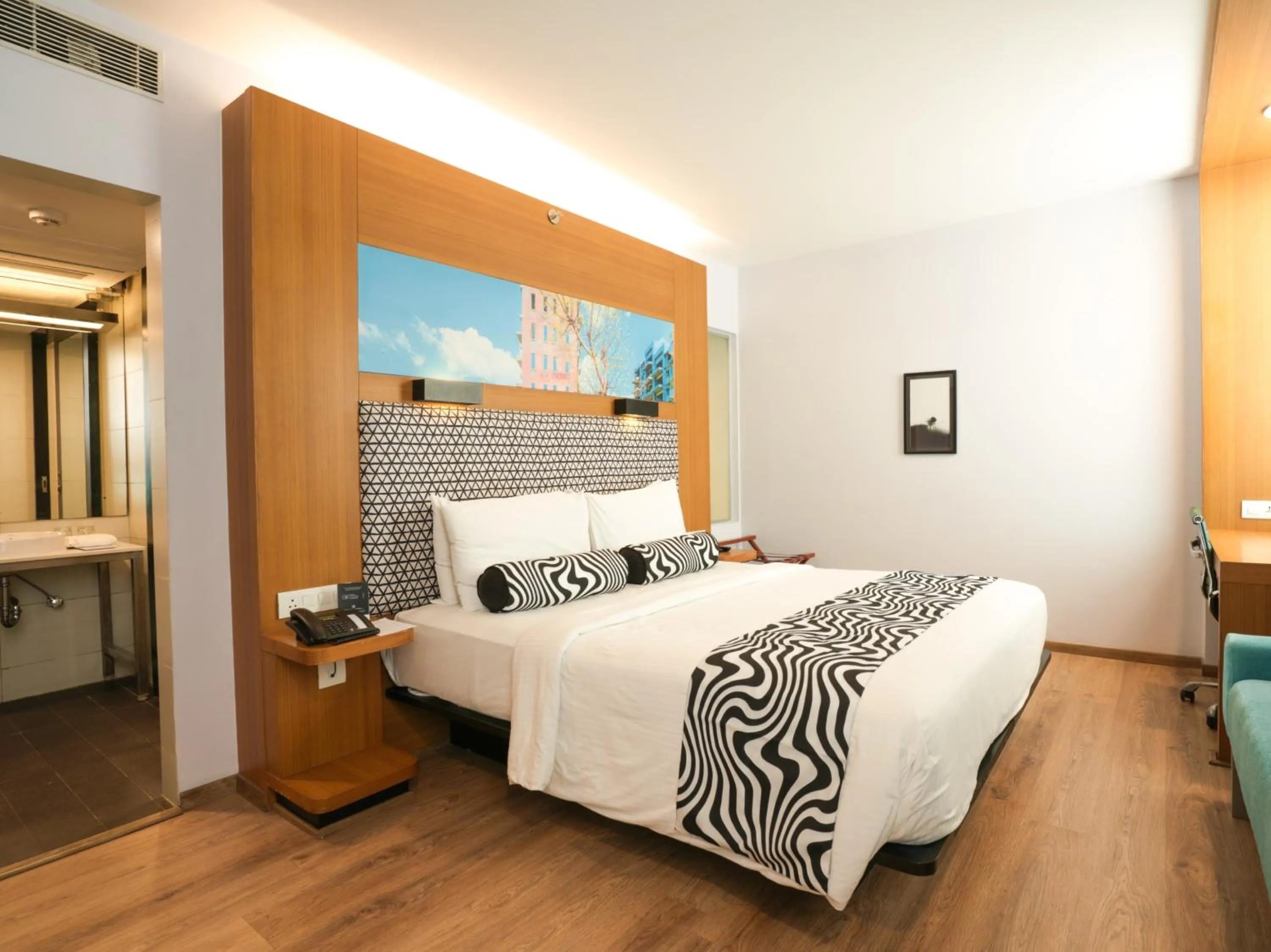 Bedroom, Bed in Sunday Hotel Chandigarh Zirakpur
