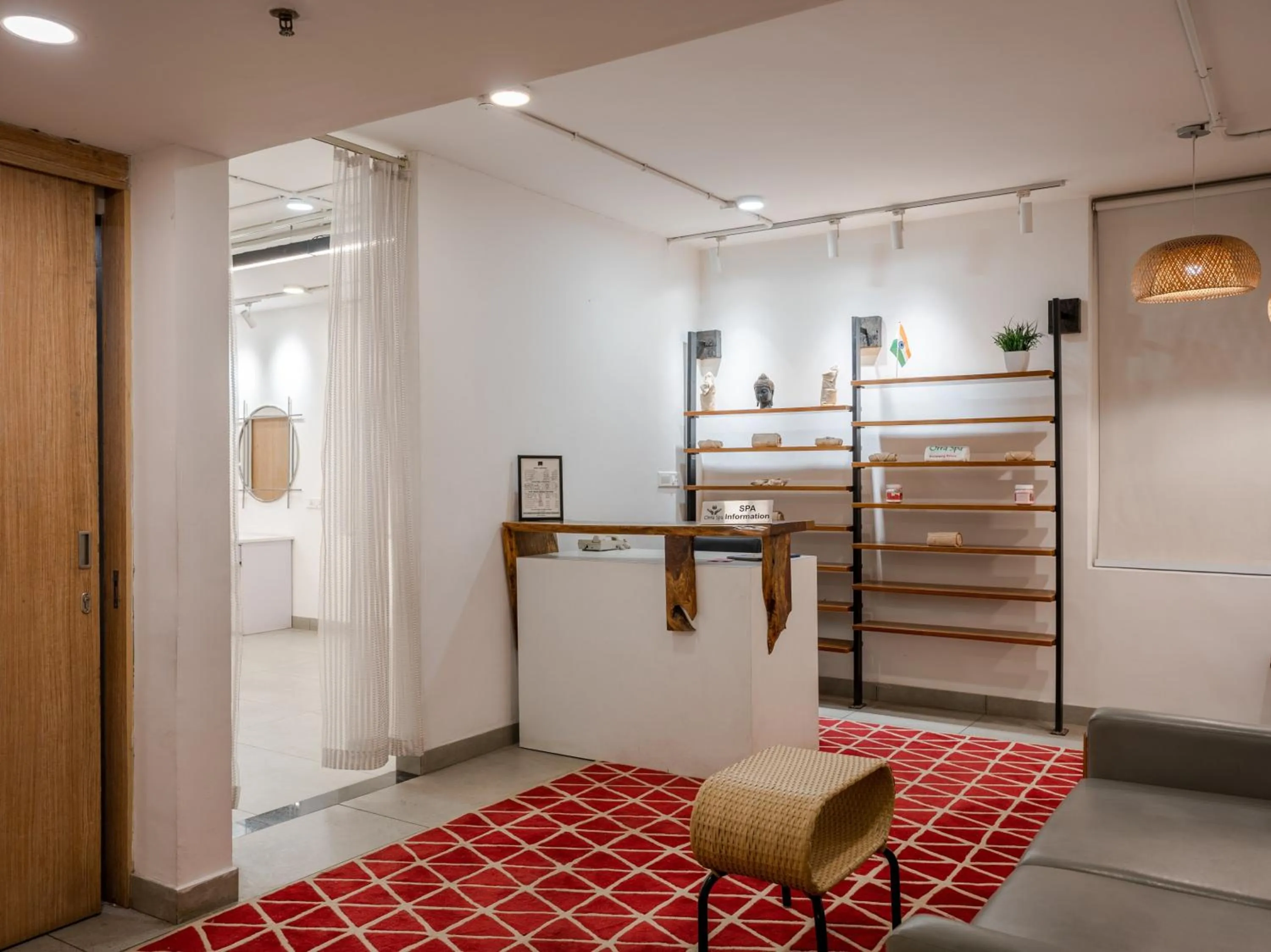 Spa and wellness centre/facilities, Bed in Sunday Hotel Chandigarh Zirakpur