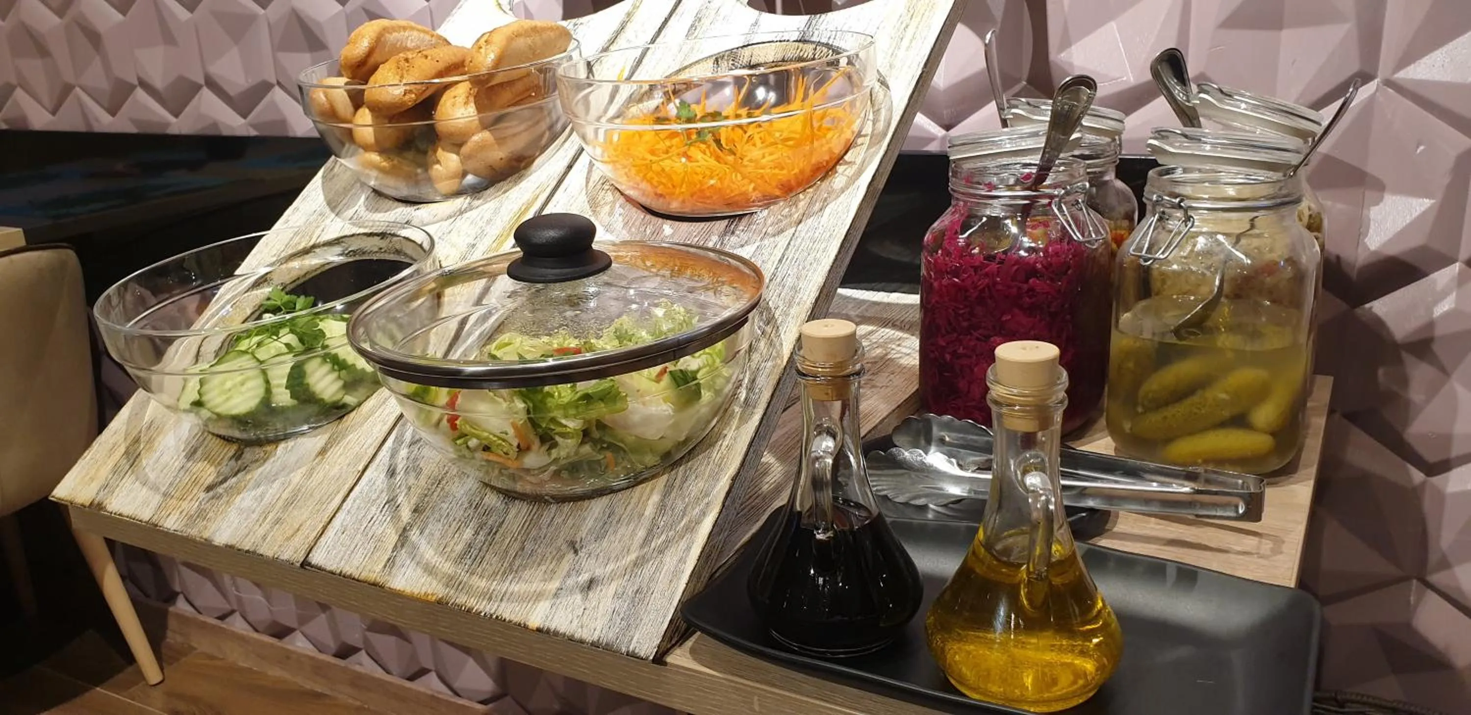 Food and drinks in Baobab Suites