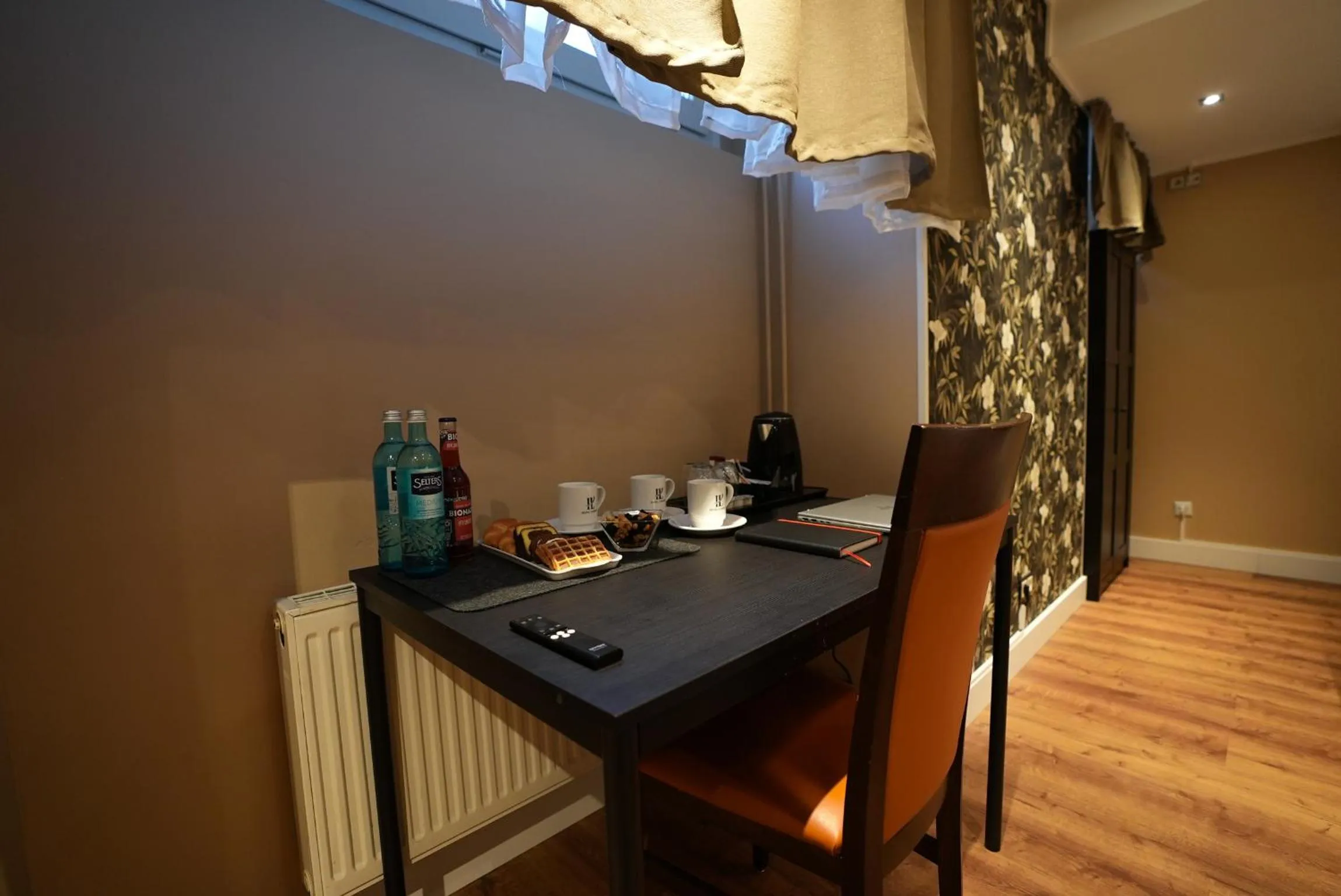 Photo of the whole room in Hotel Lumière an der Messe