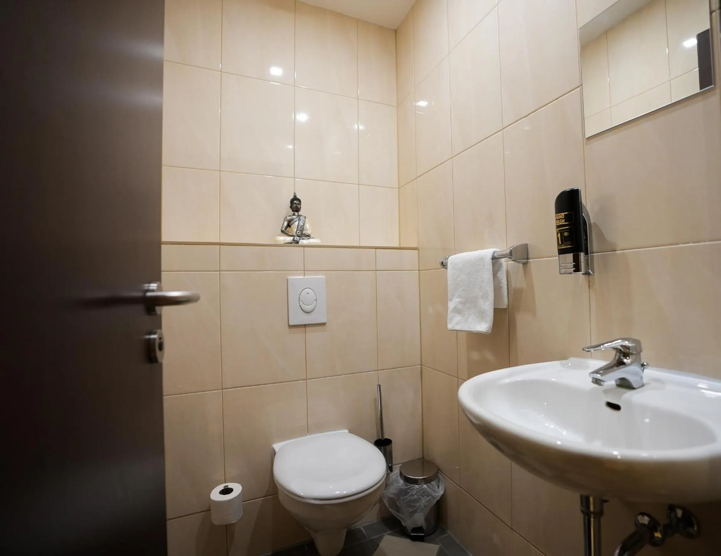 Bathroom in Hotel Lumière an der Messe