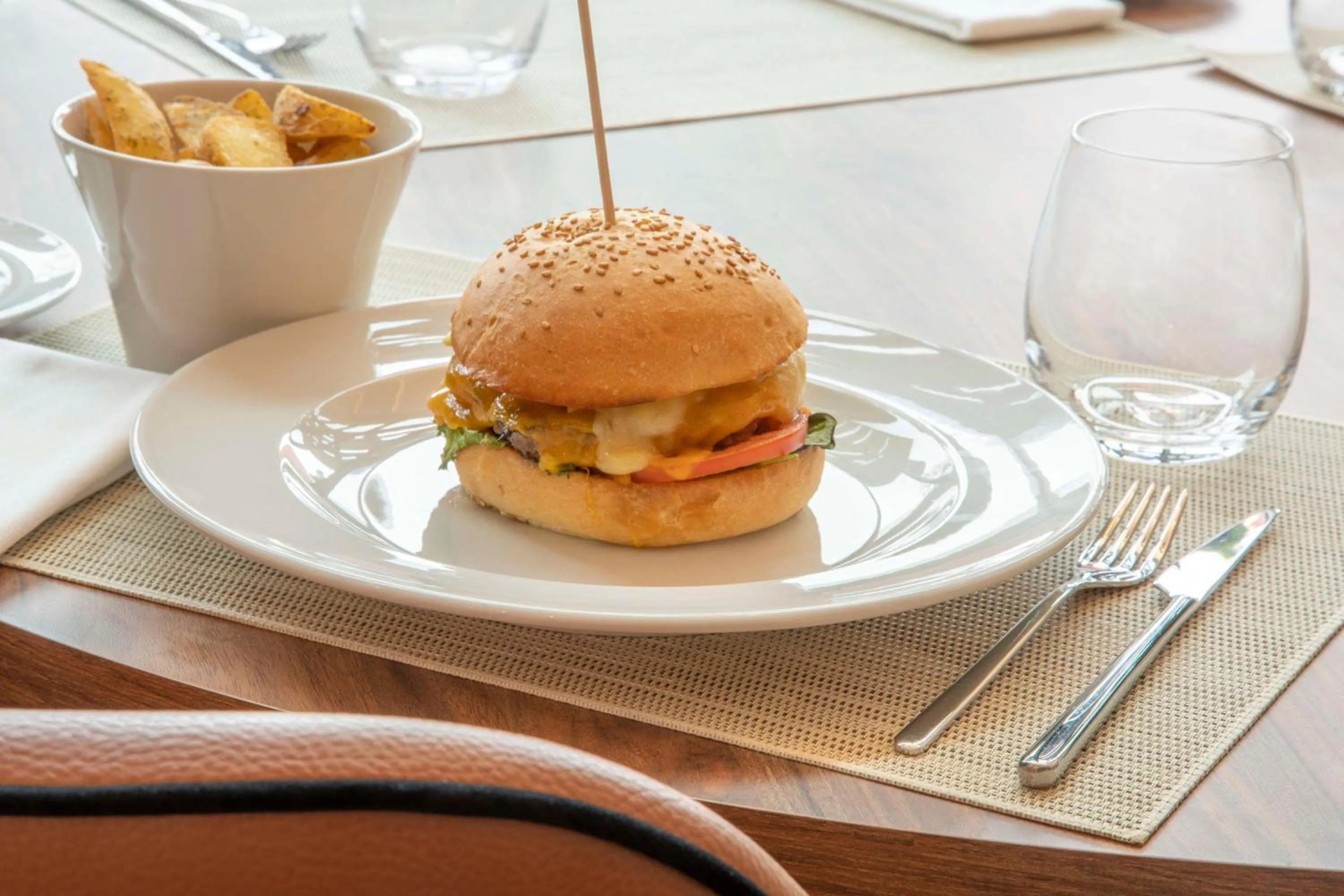 Food and drinks in NH Porto Jardim