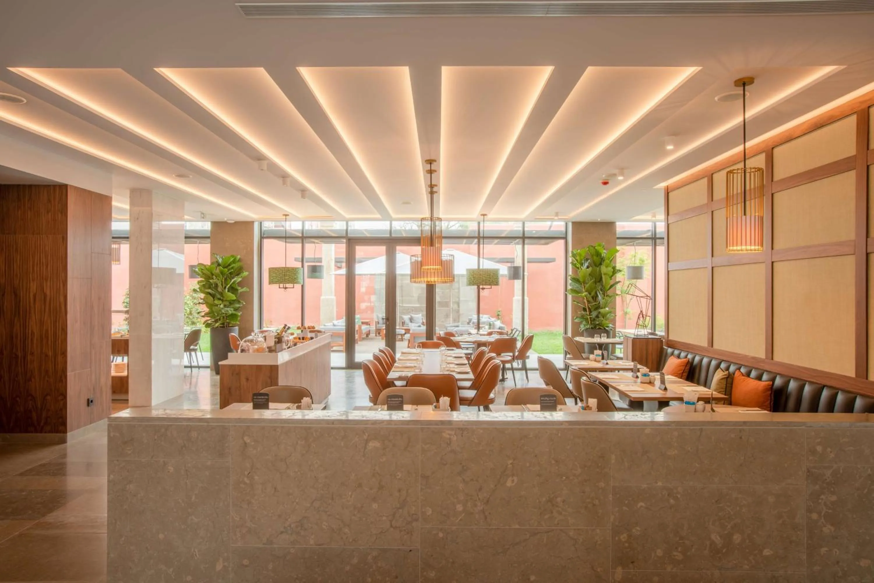 Breakfast in NH Porto Jardim