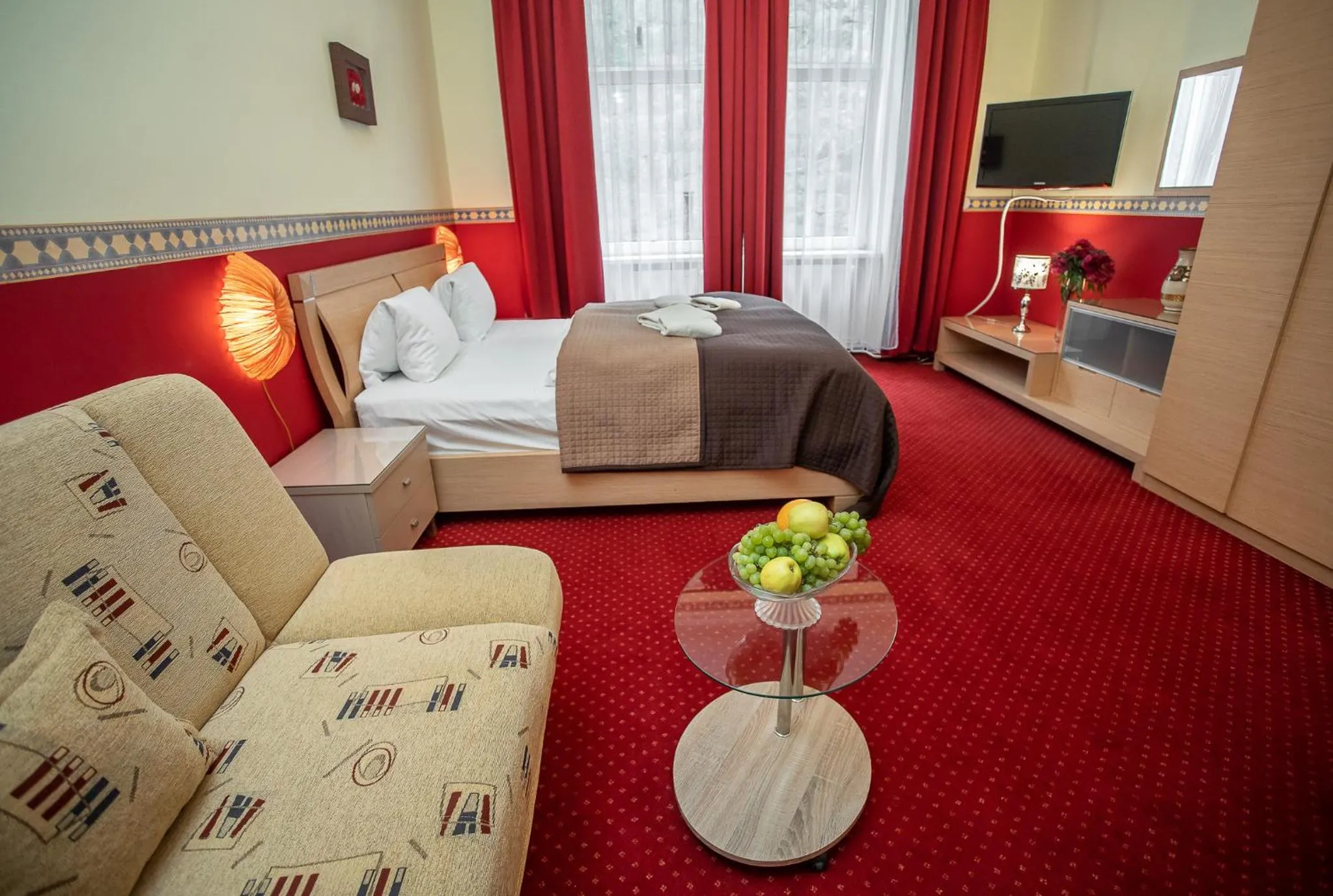 Photo of the whole room, Bed in RESIDENCE GOETHE -"U Tří mouřenínů"