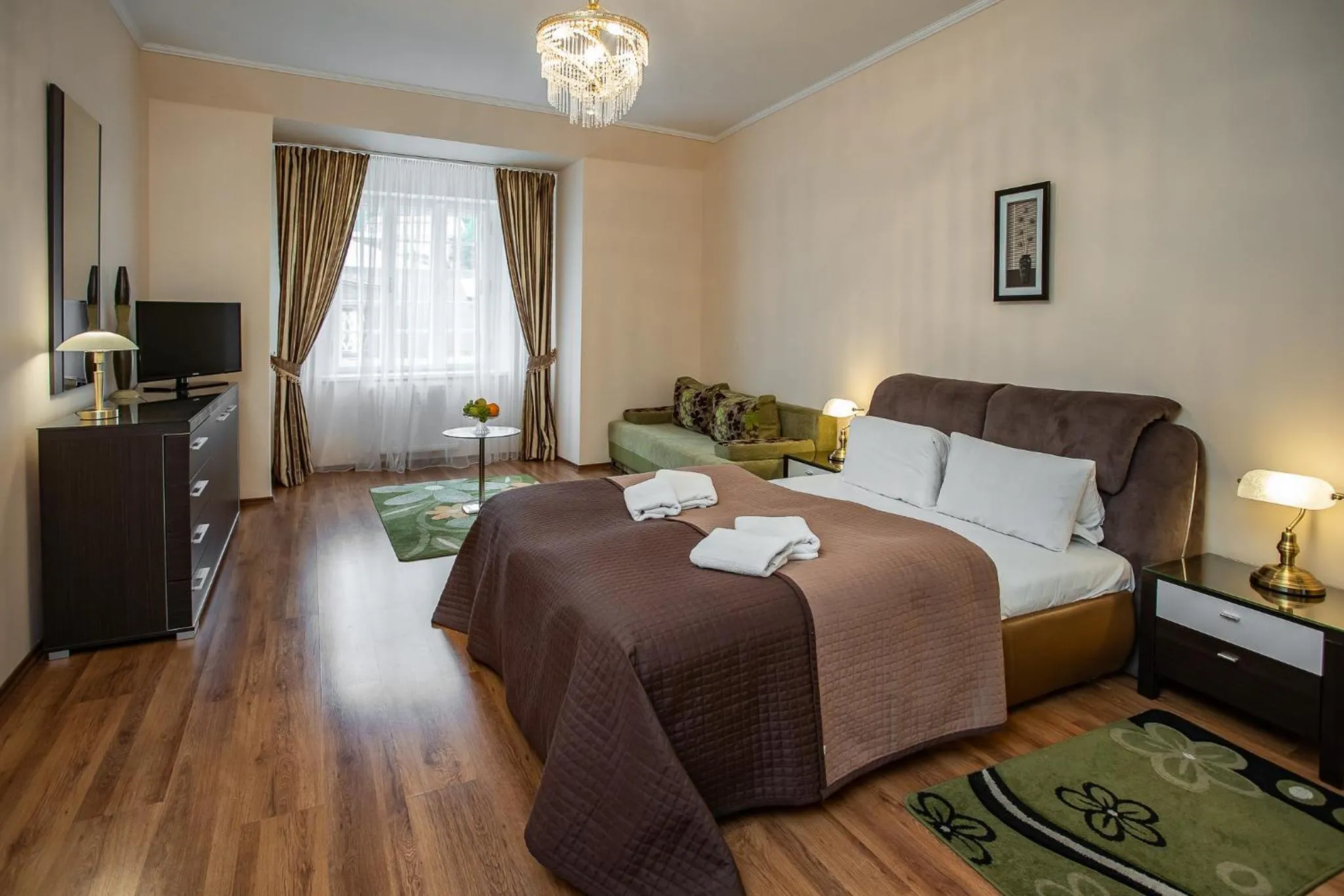 Photo of the whole room, Bed in RESIDENCE GOETHE -"U Tří mouřenínů"