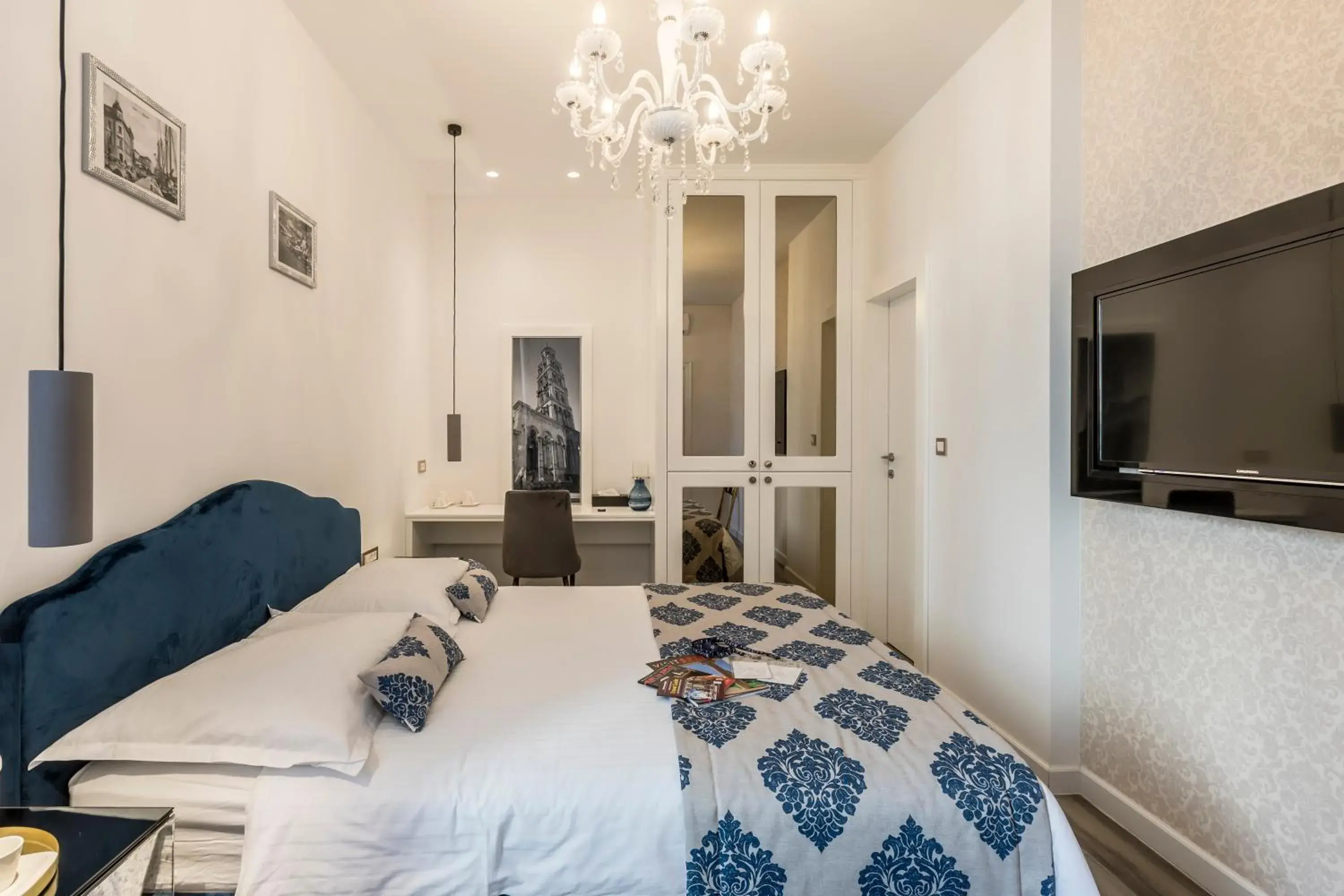 Deluxe Double Room in Elixir luxury rooms - in the old town Deluxe Double Room in Elixir luxury rooms - in the old town