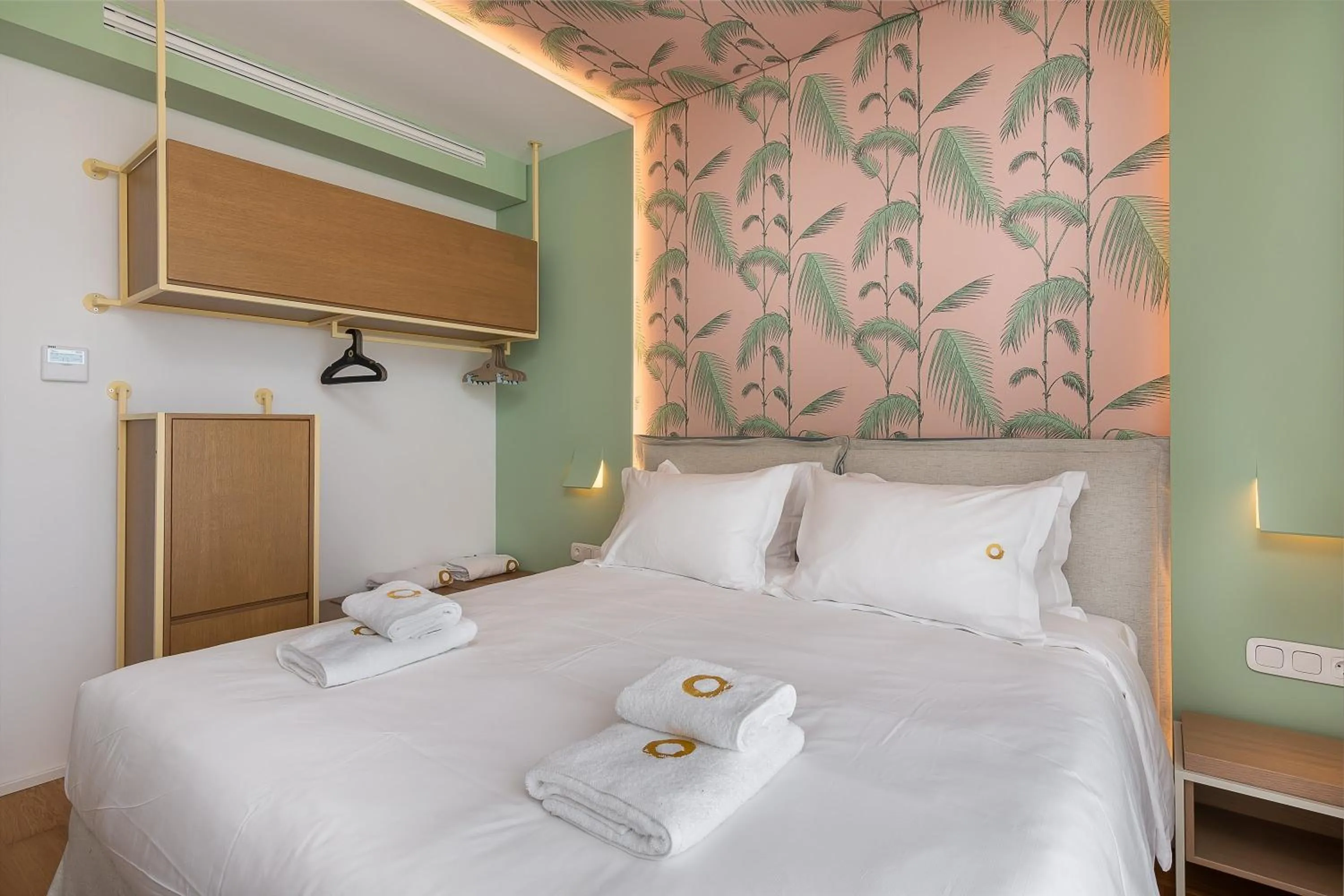 Bedroom, Bed in Onira Suite Dreams