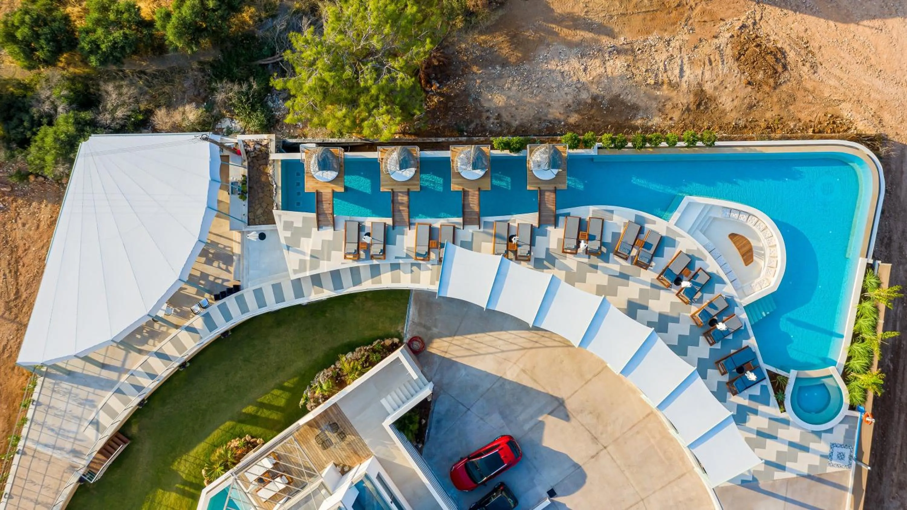 Swimming pool in Onira Suite Dreams