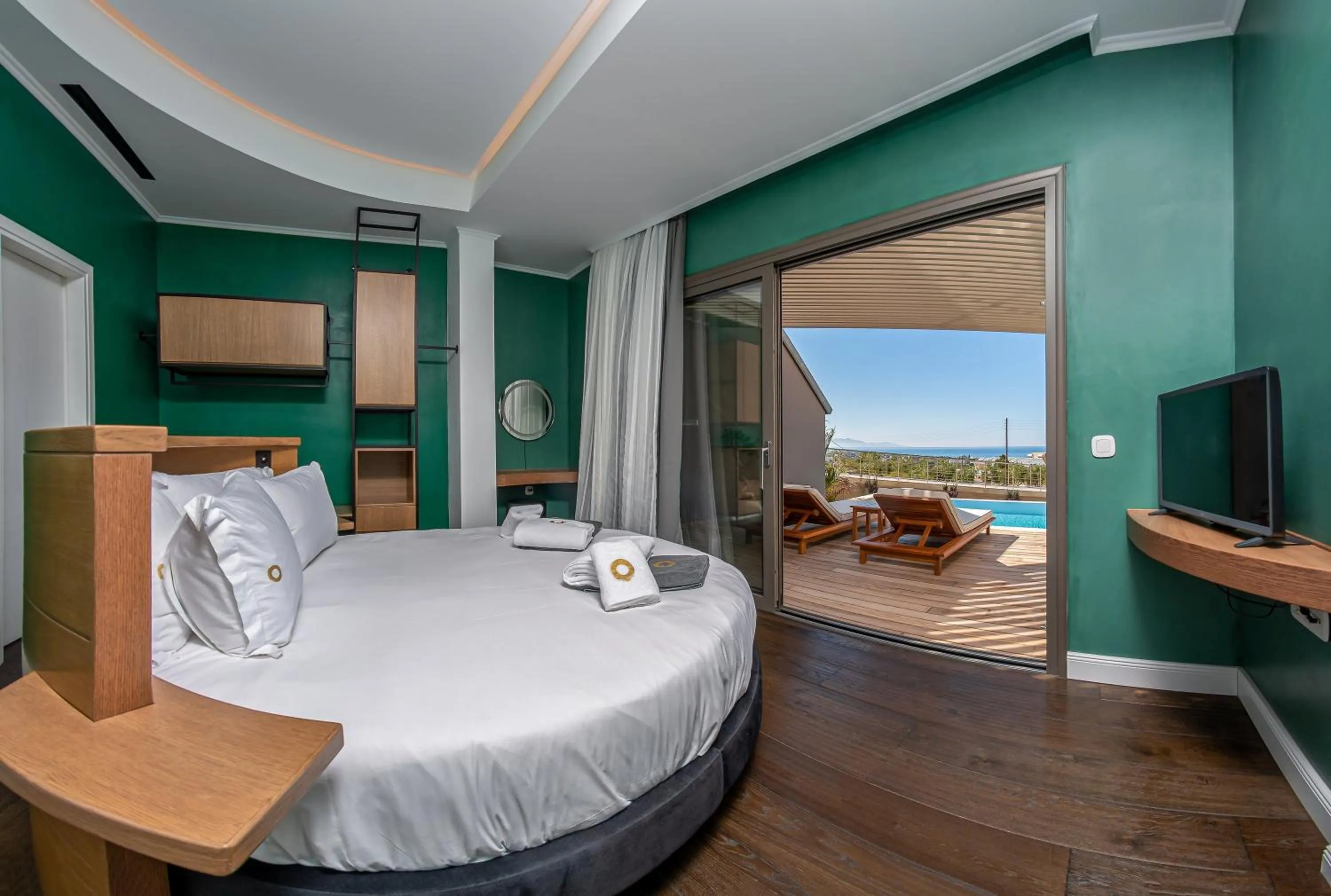 View (from property/room), Bed in Onira Suite Dreams