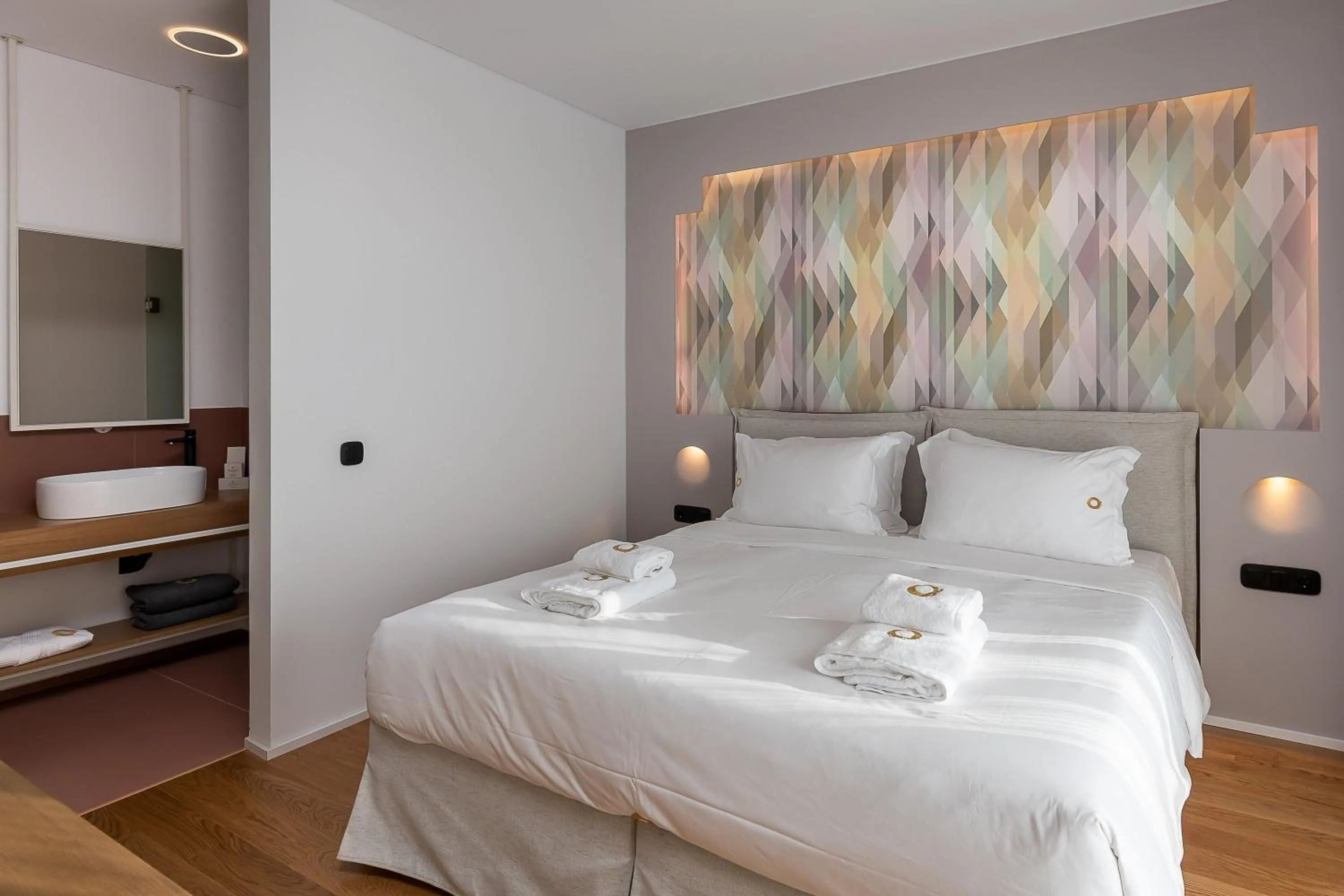 Bedroom, Bed in Onira Suite Dreams