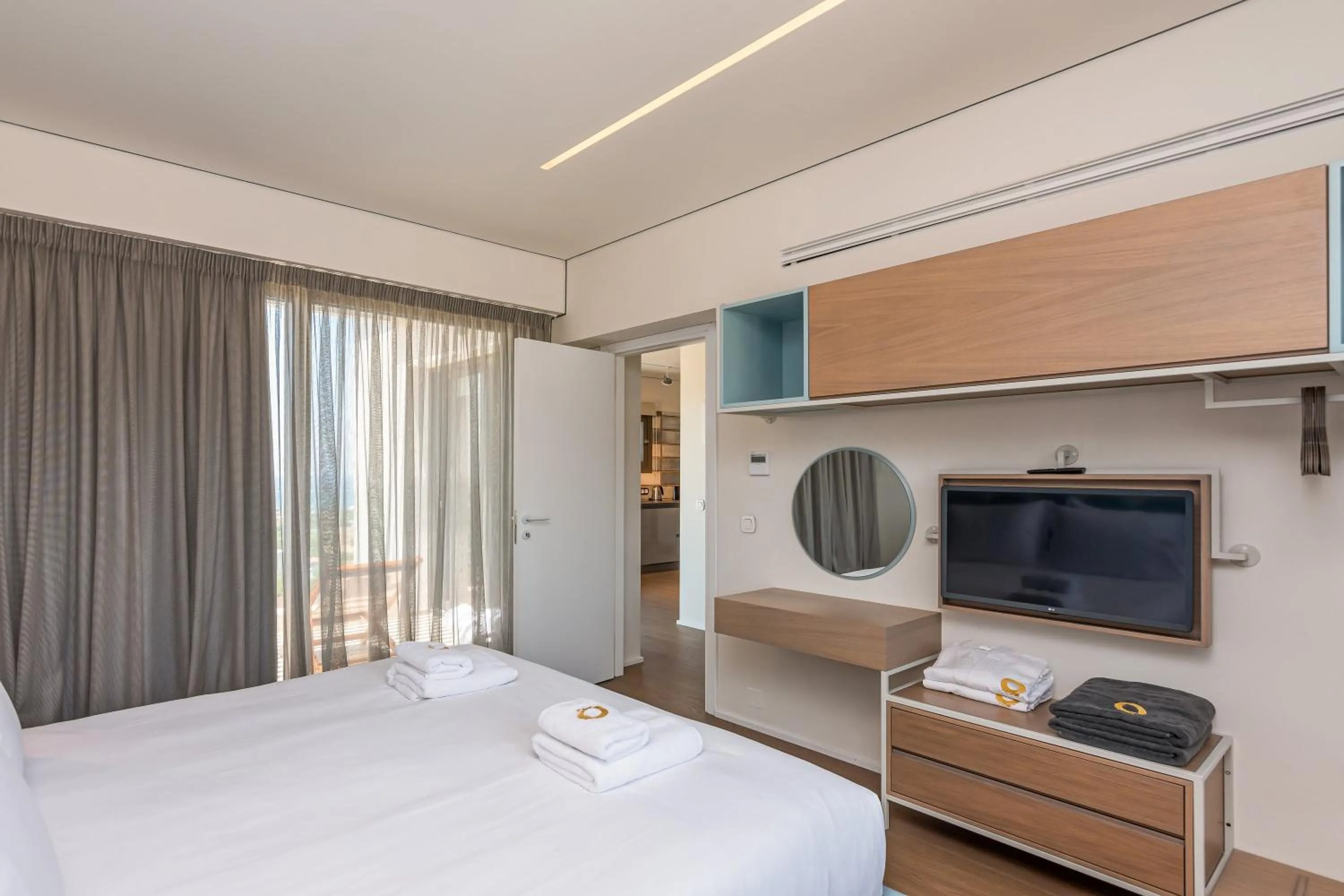 Bedroom, Bed in Onira Suite Dreams