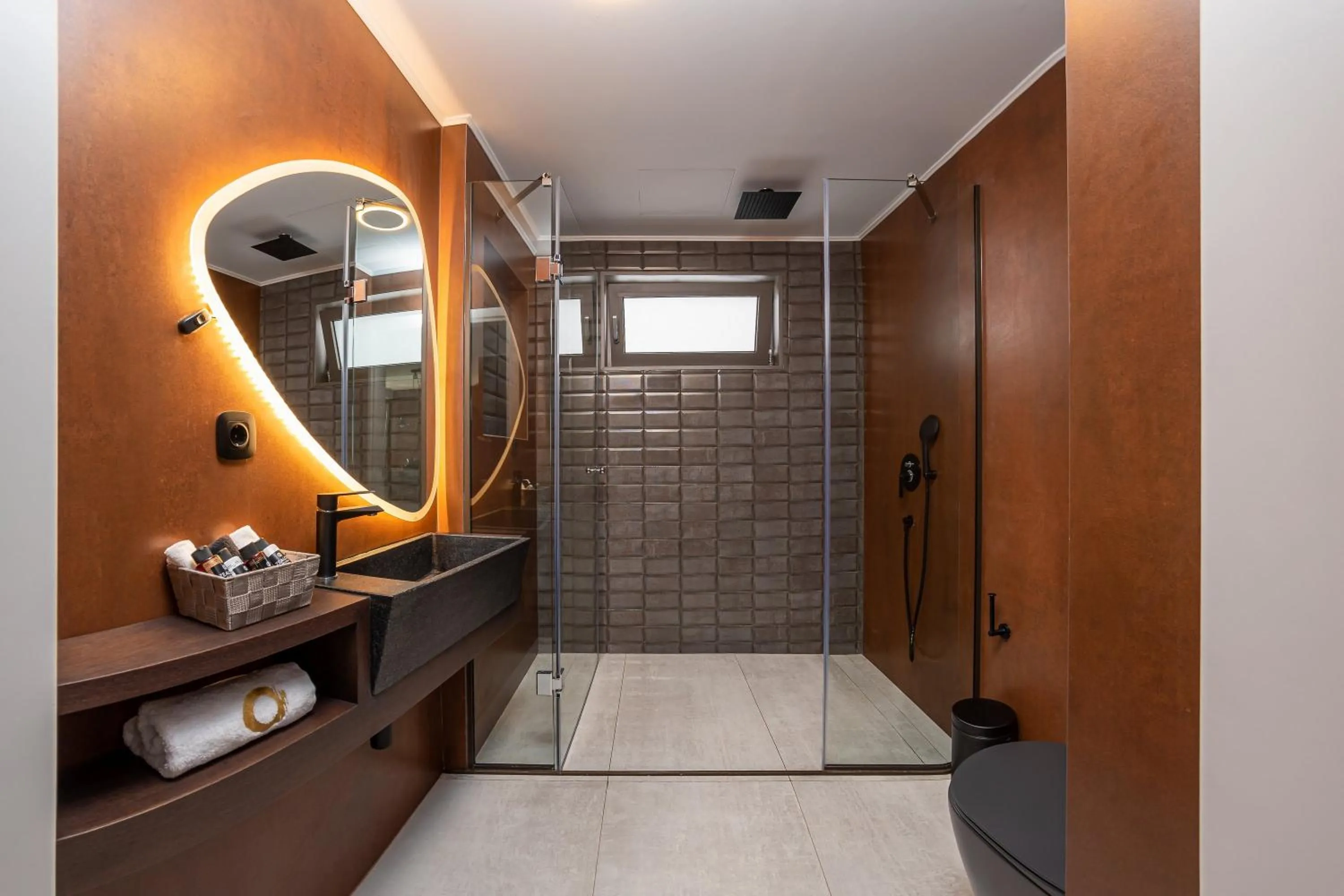 Bathroom in Onira Suite Dreams