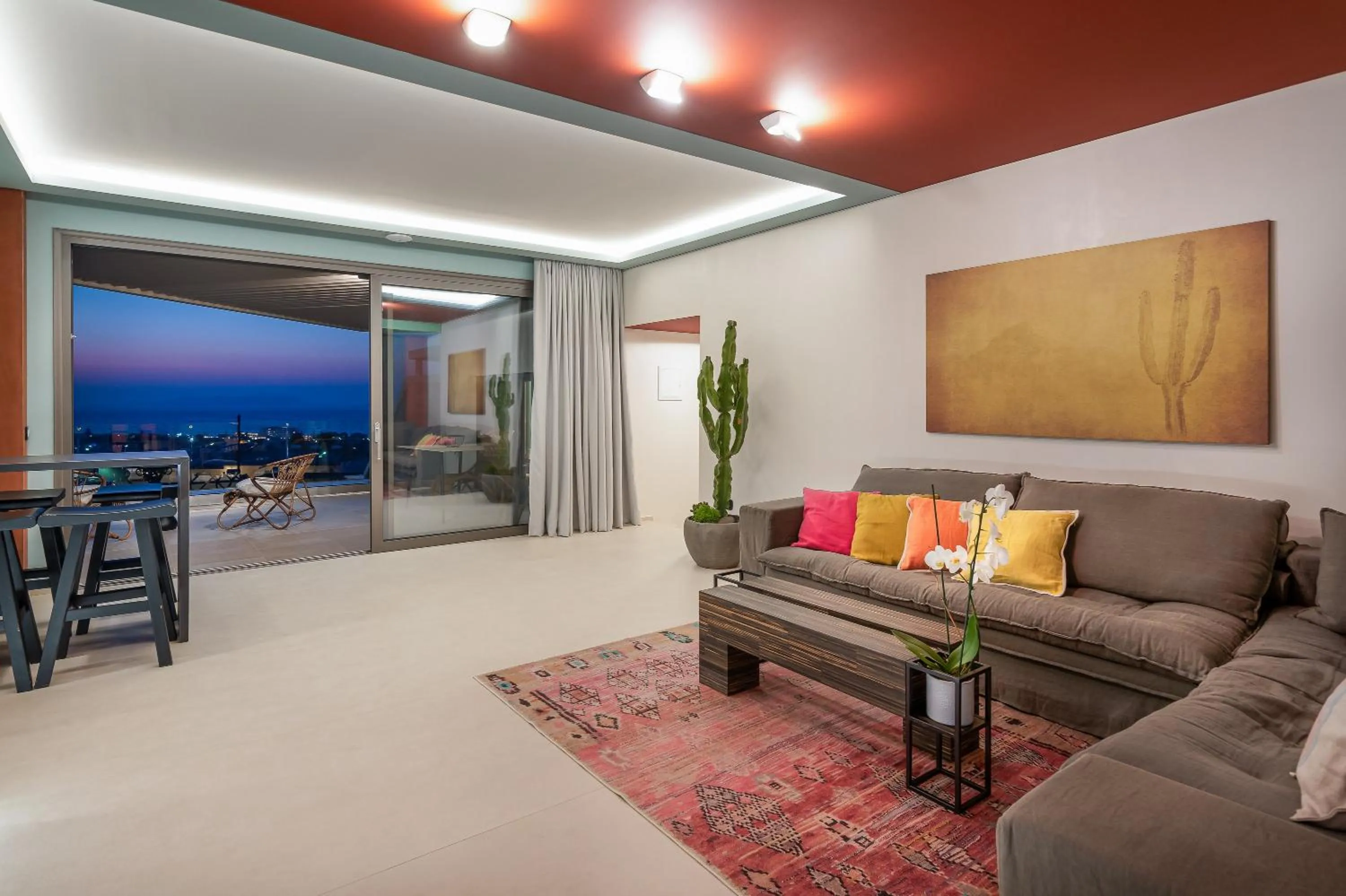 Seating area in Onira Suite Dreams