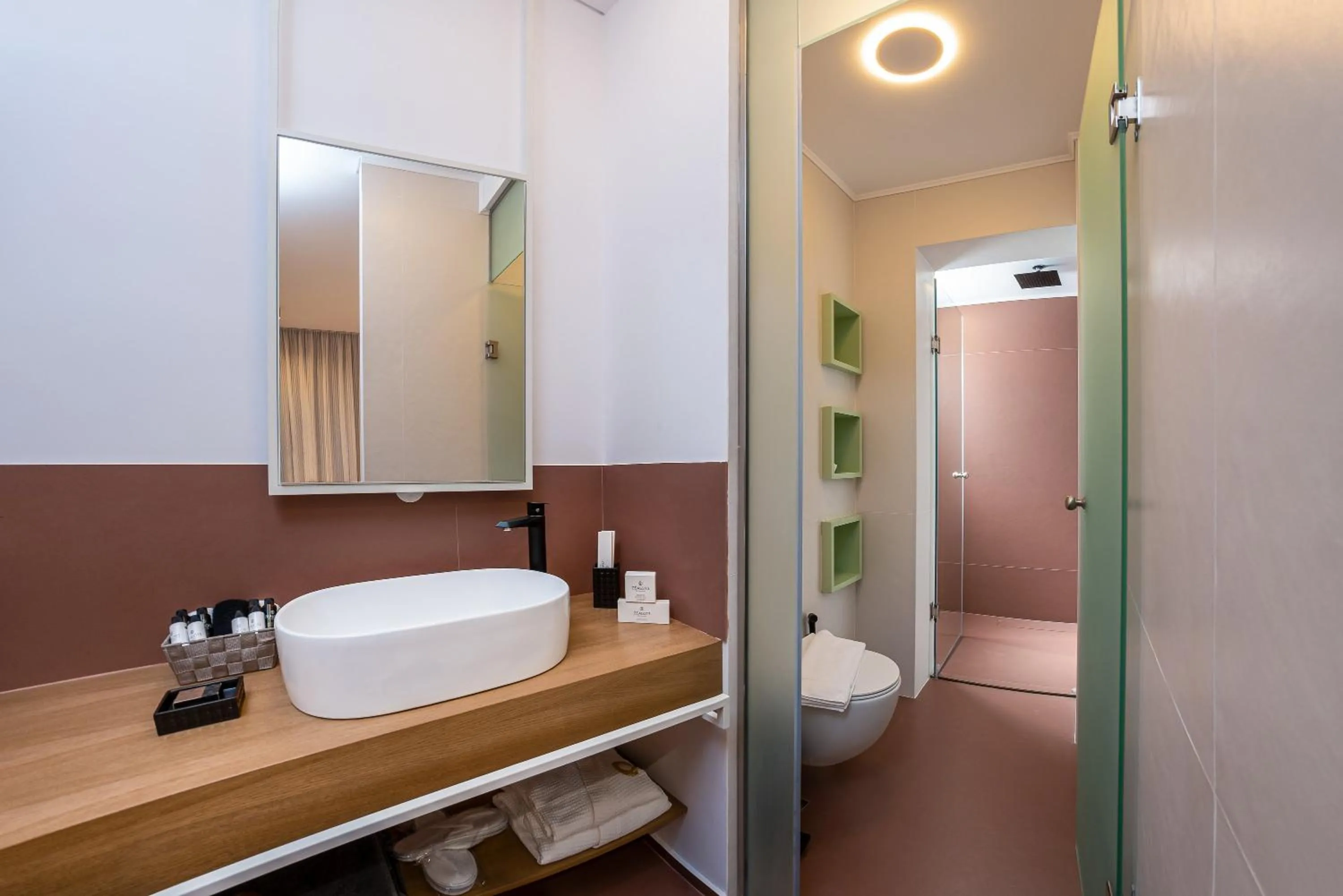 Bathroom in Onira Suite Dreams