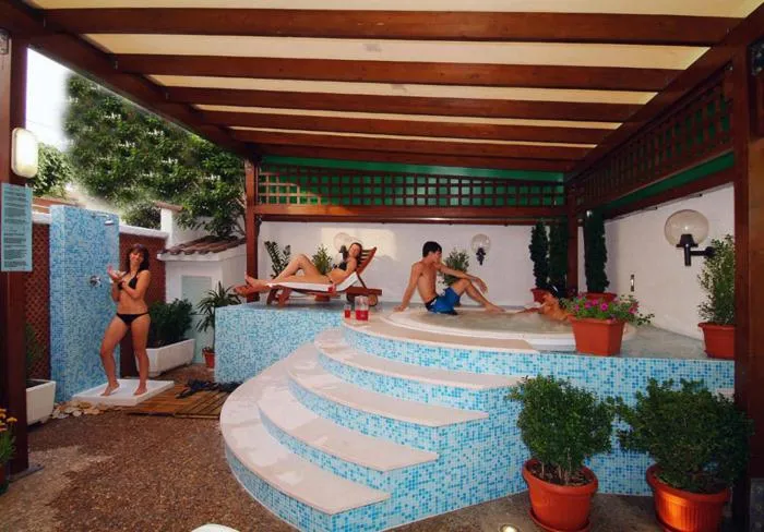 Patio in Hotel Cristina