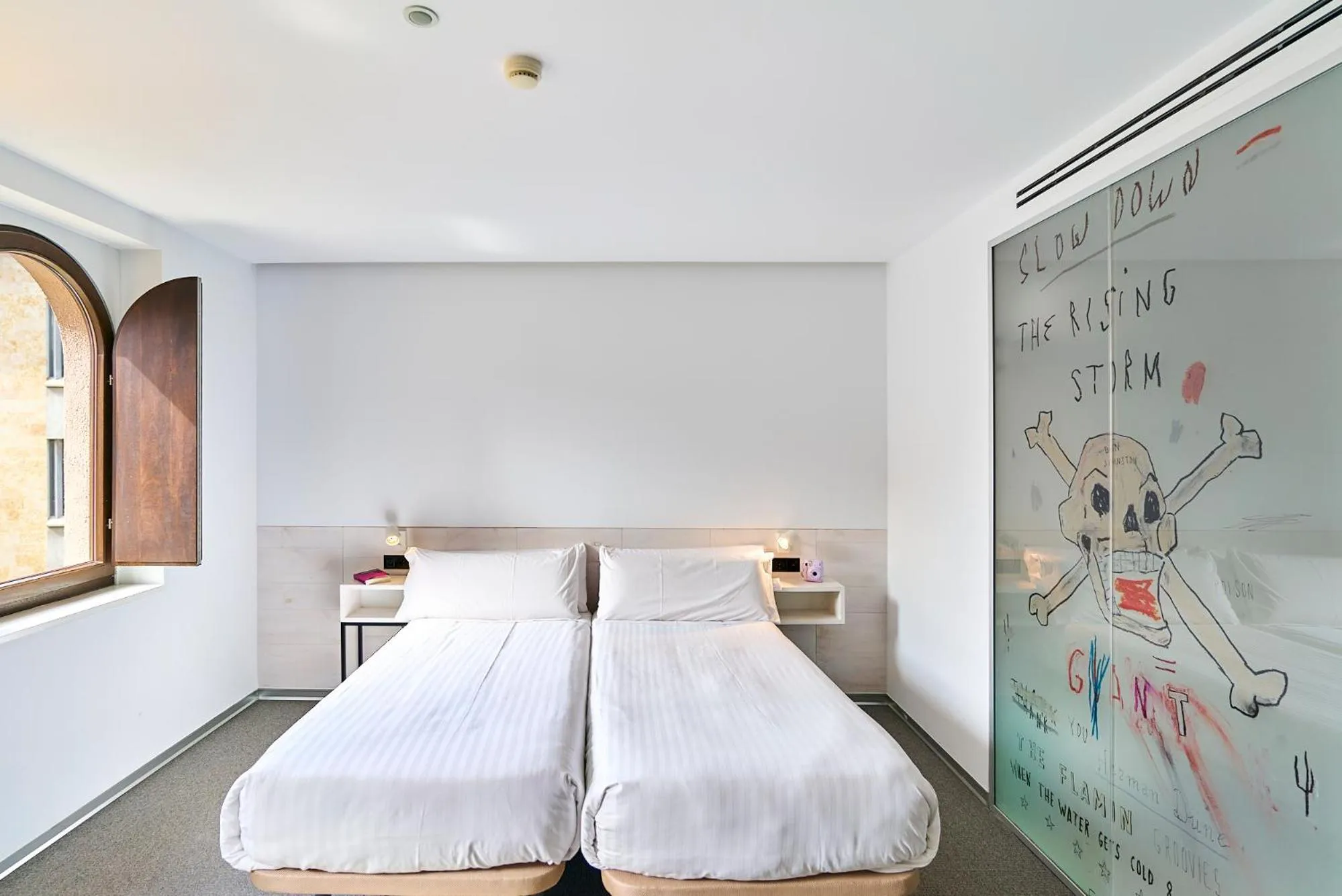 Shower, Bed in Hotel Melibea by gaiarooms