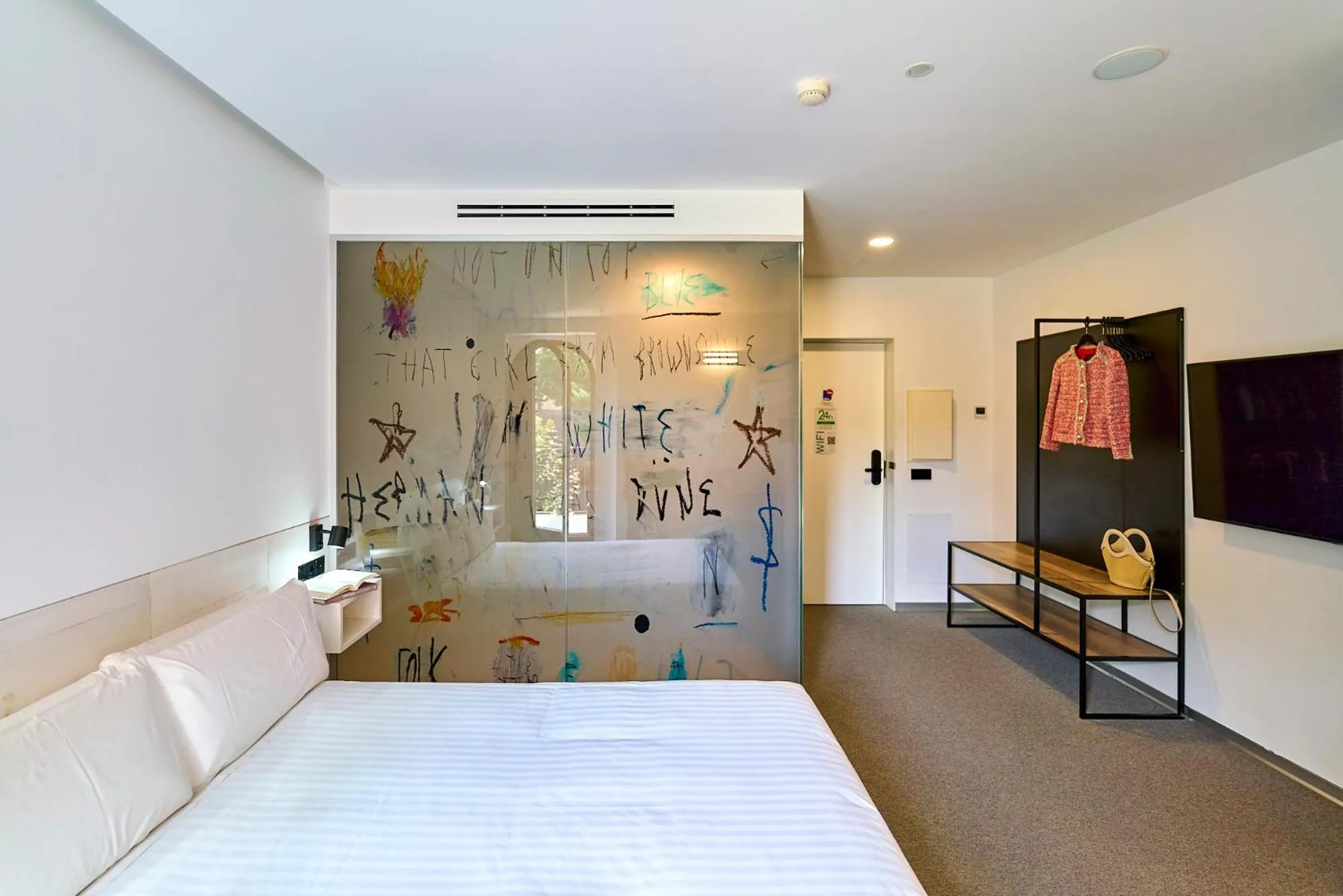 Shower, Bed in Hotel Melibea by gaiarooms