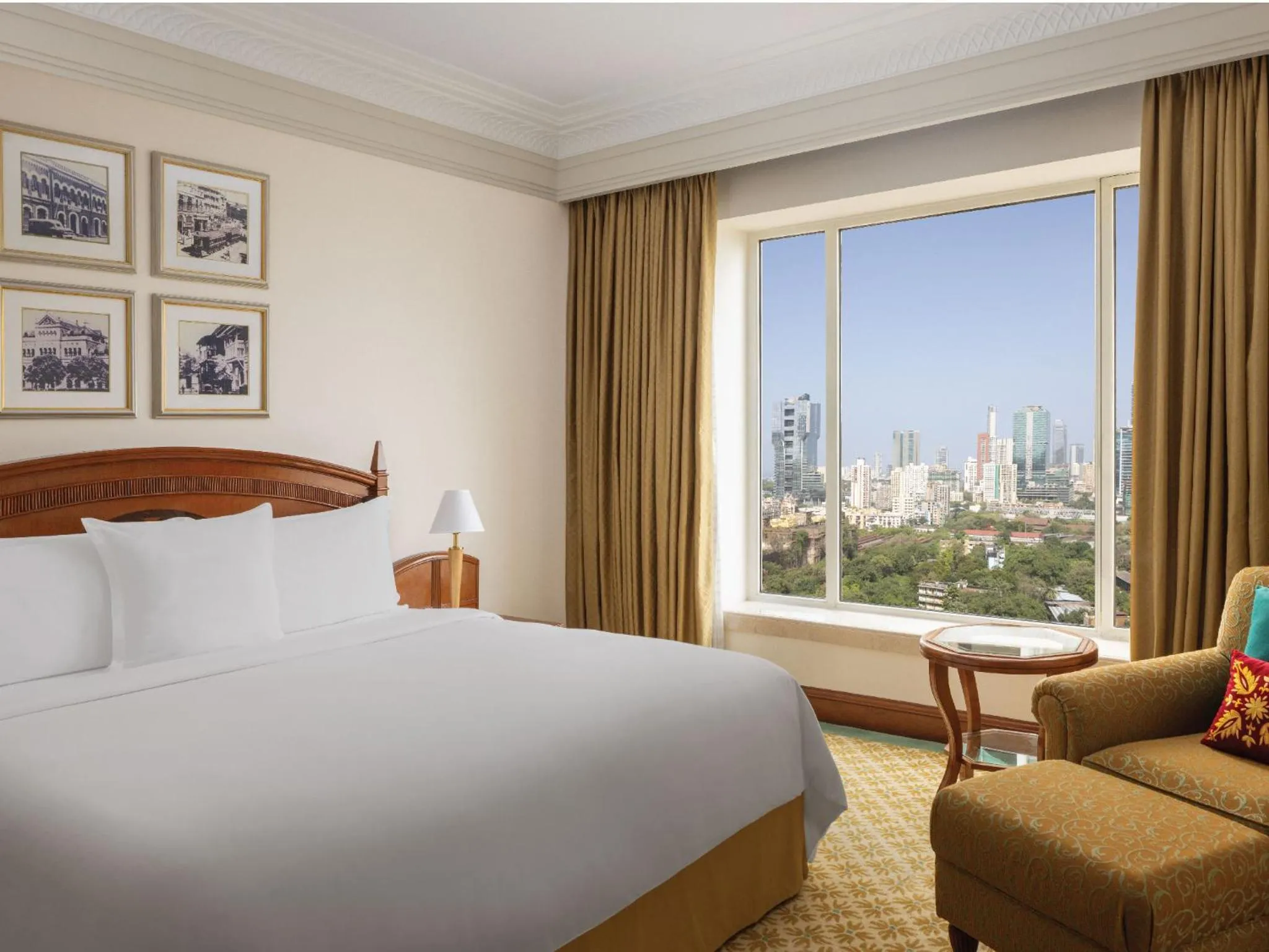 Bed in ITC Grand Central, a Luxury Collection Hotel, Mumbai