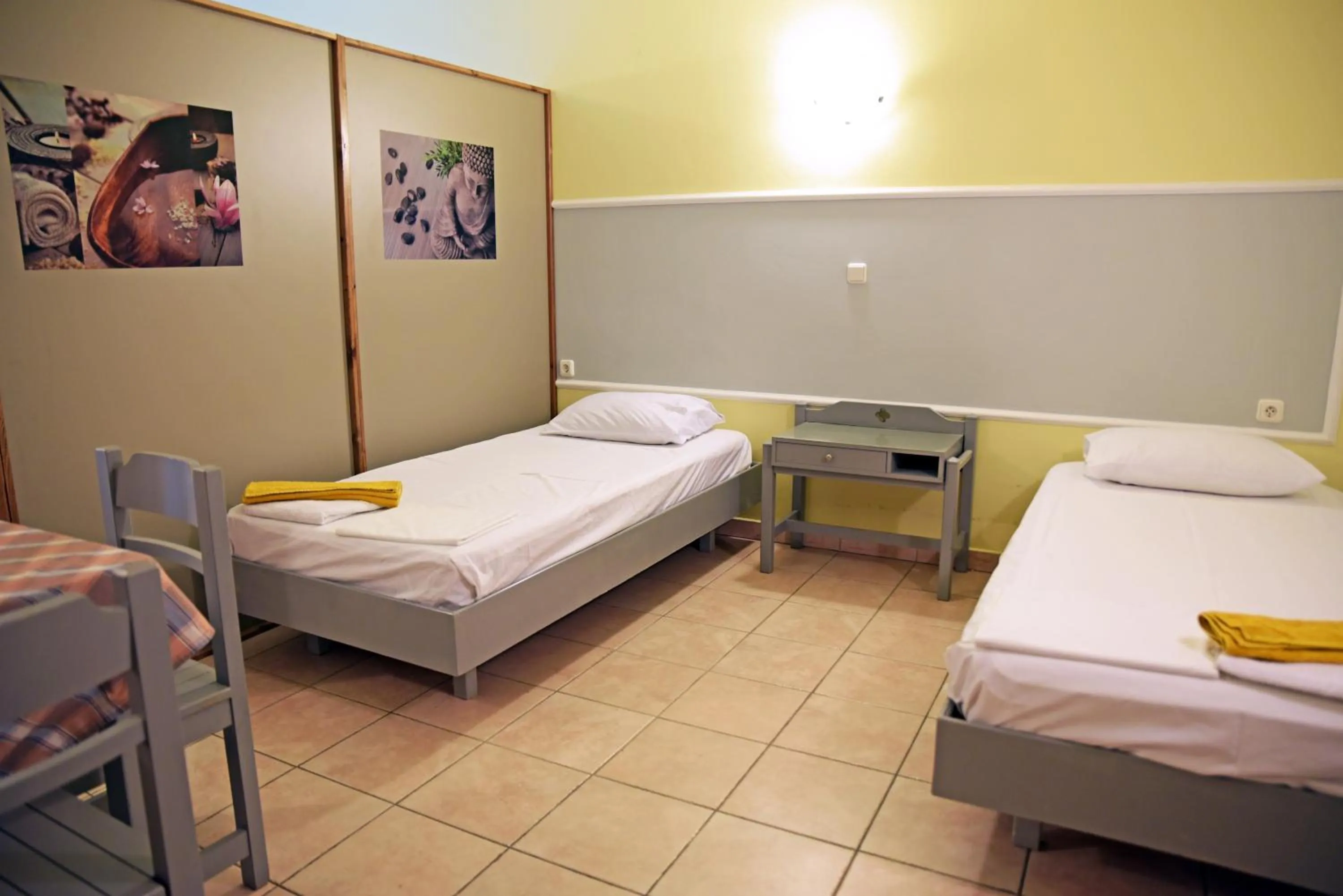 Photo of the whole room, Bed in Falirala Central