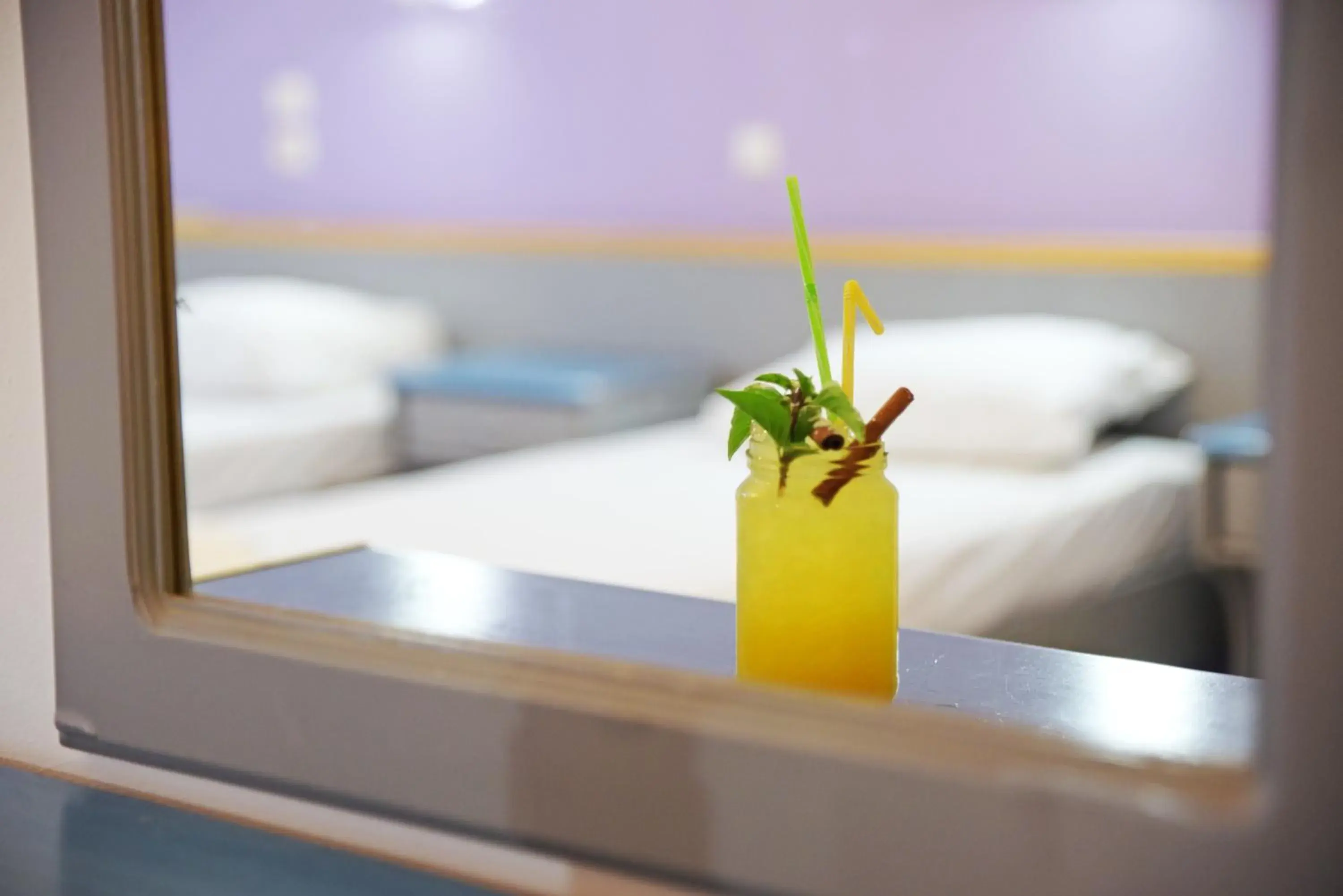 Non alcoholic drinks, Bed in Falirala Central Non alcoholic drinks, Bed in Falirala Central