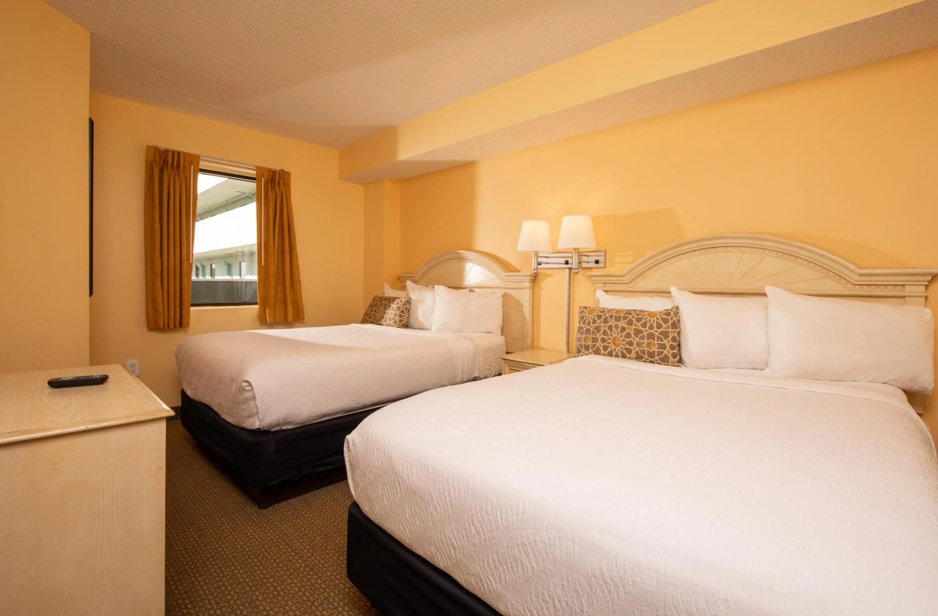 Bedroom, Bed in Grande Shores Ocean Resorts Condominiums