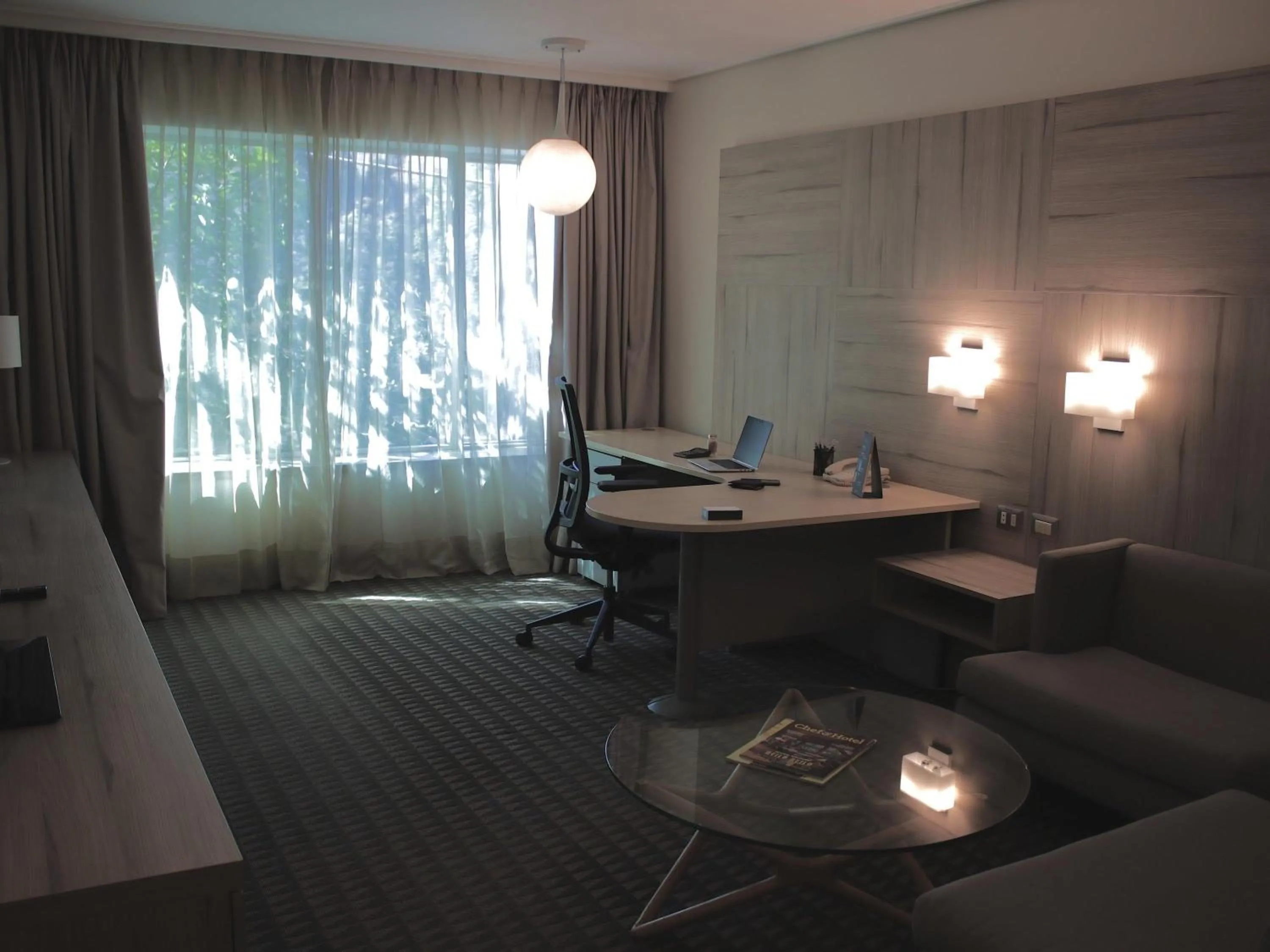 Bedroom in Pullman Santiago Vitacura