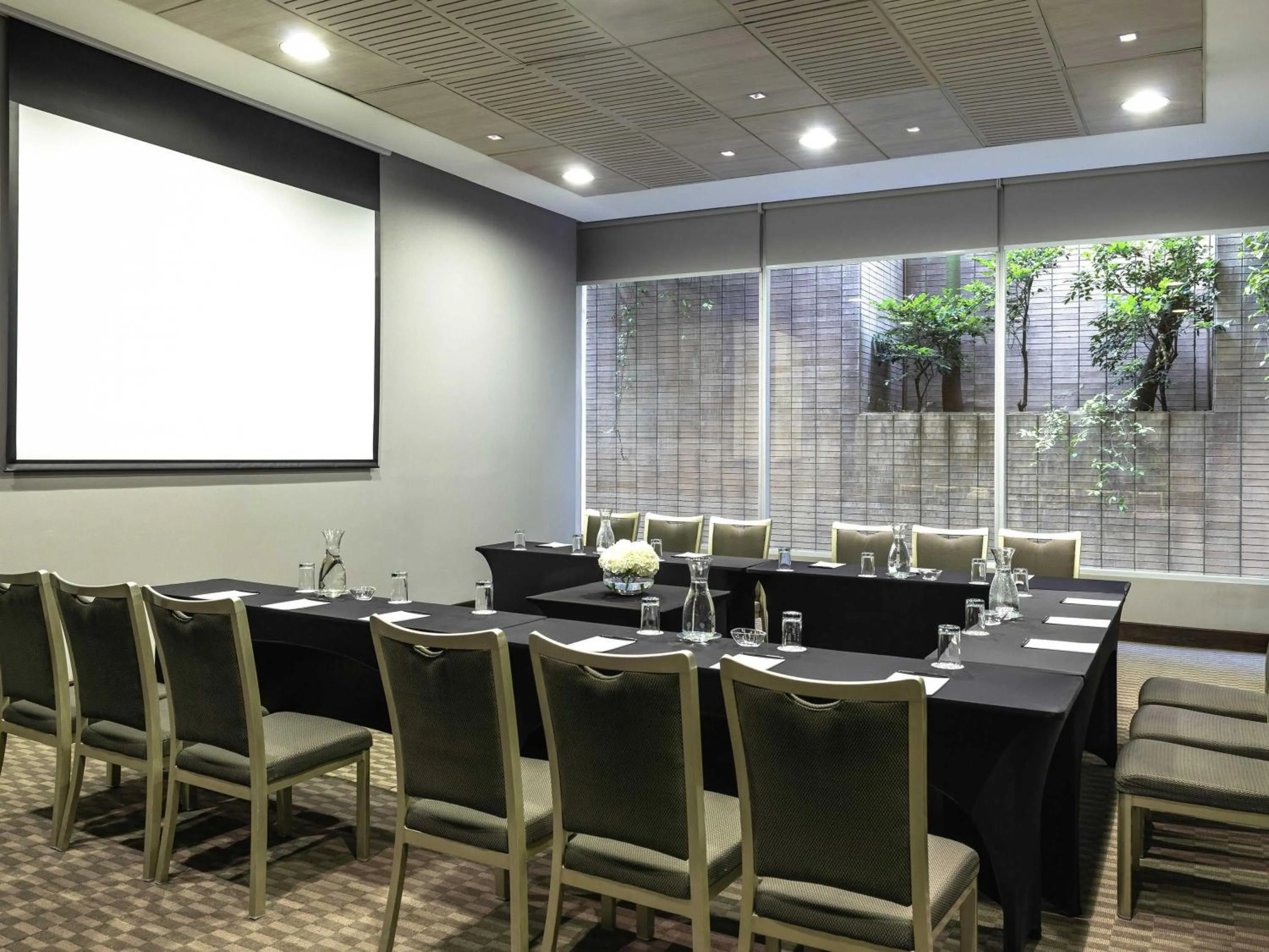 Meeting/conference room in Pullman Santiago Vitacura
