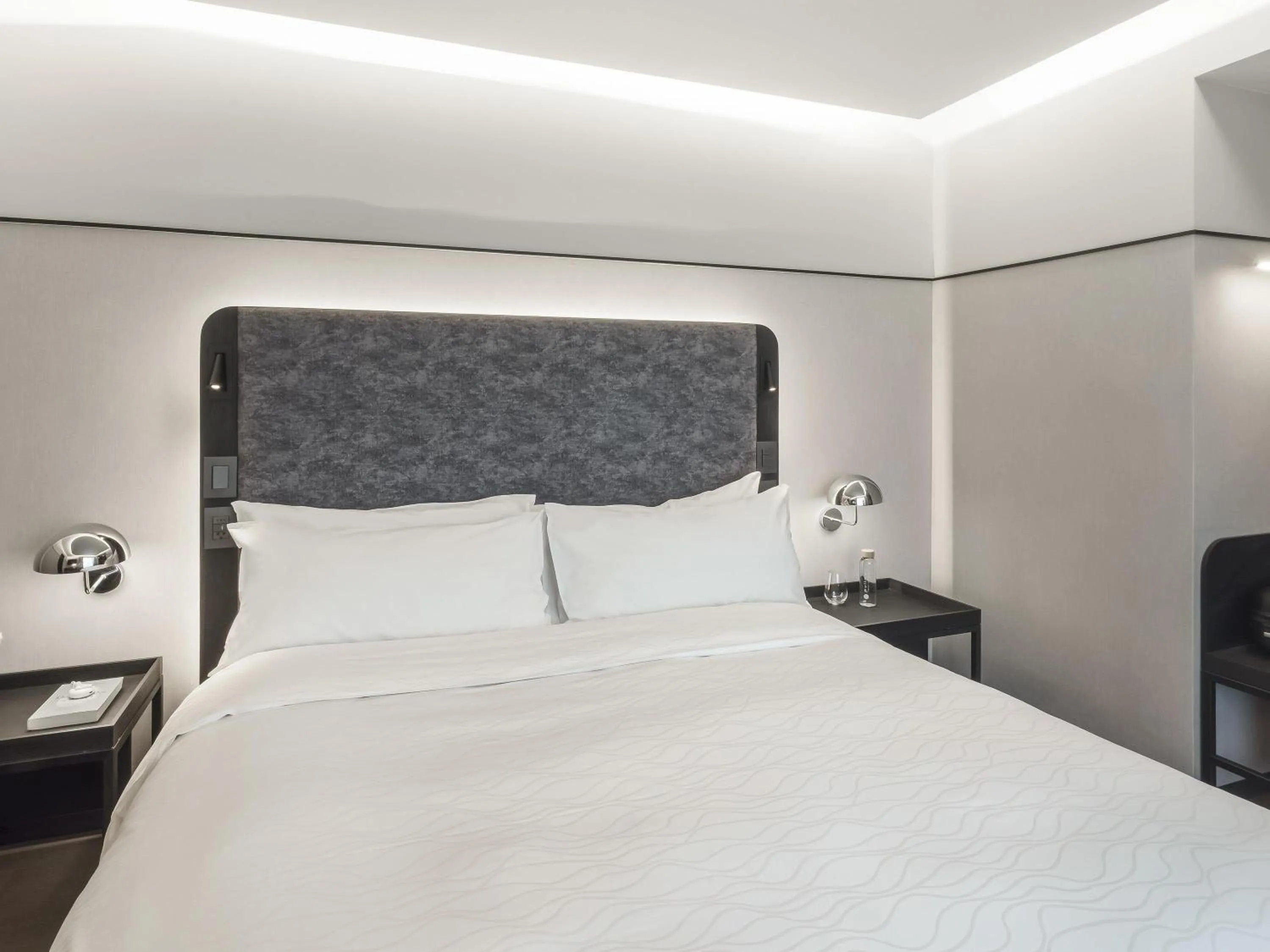 Bedroom, Bed in Pullman Santiago Vitacura