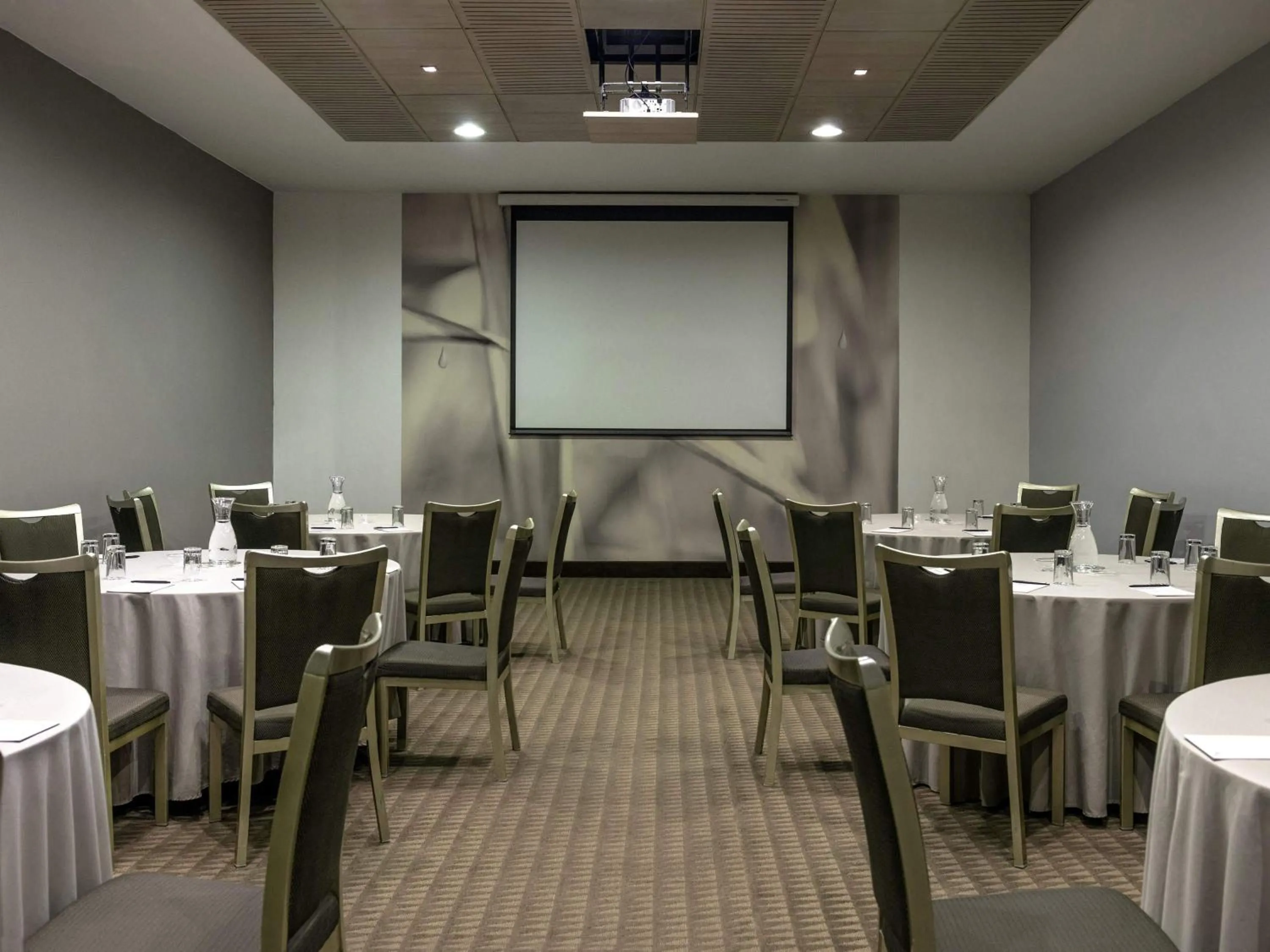 Meeting/conference room in Pullman Santiago Vitacura
