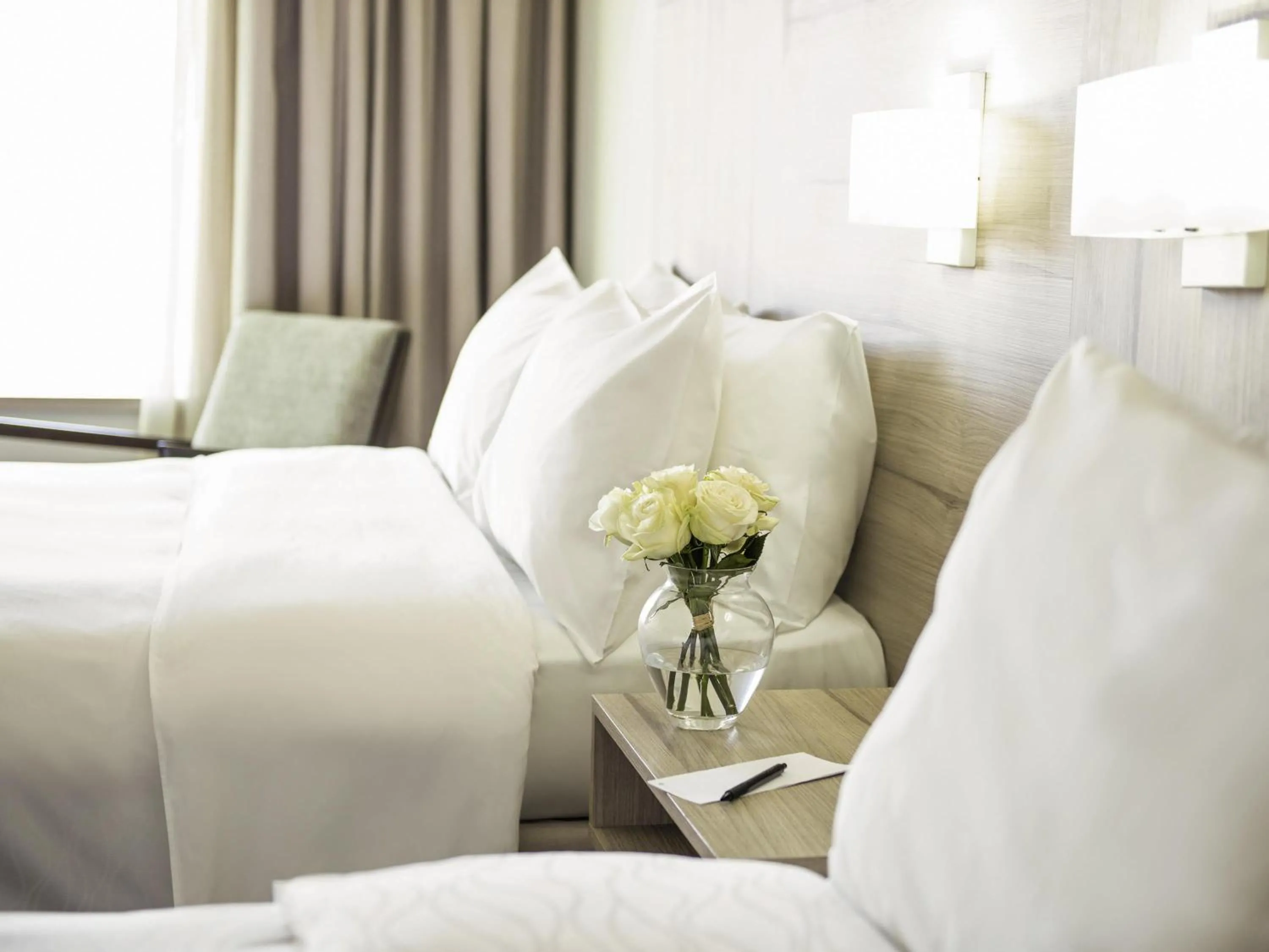 Bedroom, Bed in Pullman Santiago Vitacura